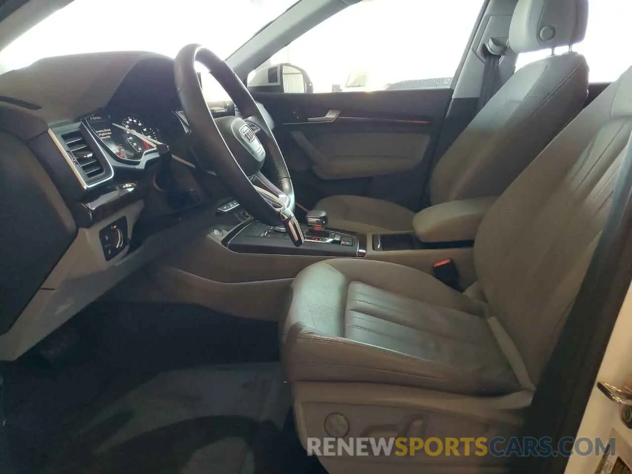 7 Photograph of a damaged car WA1ANAFY8K2142574 AUDI Q5 2019