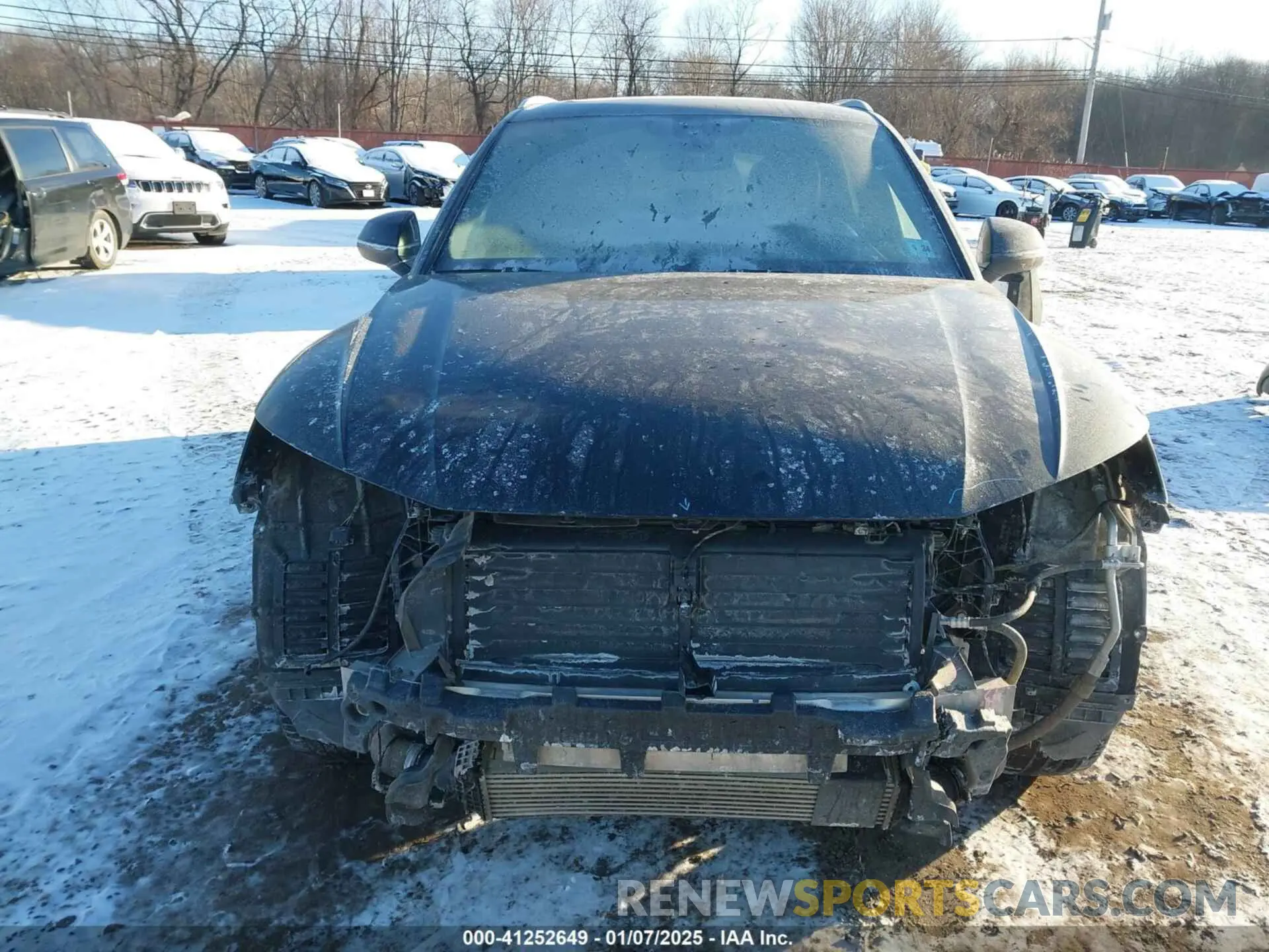 12 Фотография поврежденного автомобиля WA1ANAFY9K2069635 AUDI Q5 2019