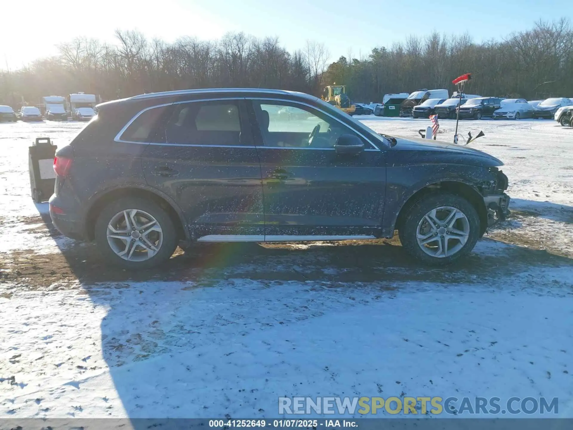 13 Фотография поврежденного автомобиля WA1ANAFY9K2069635 AUDI Q5 2019