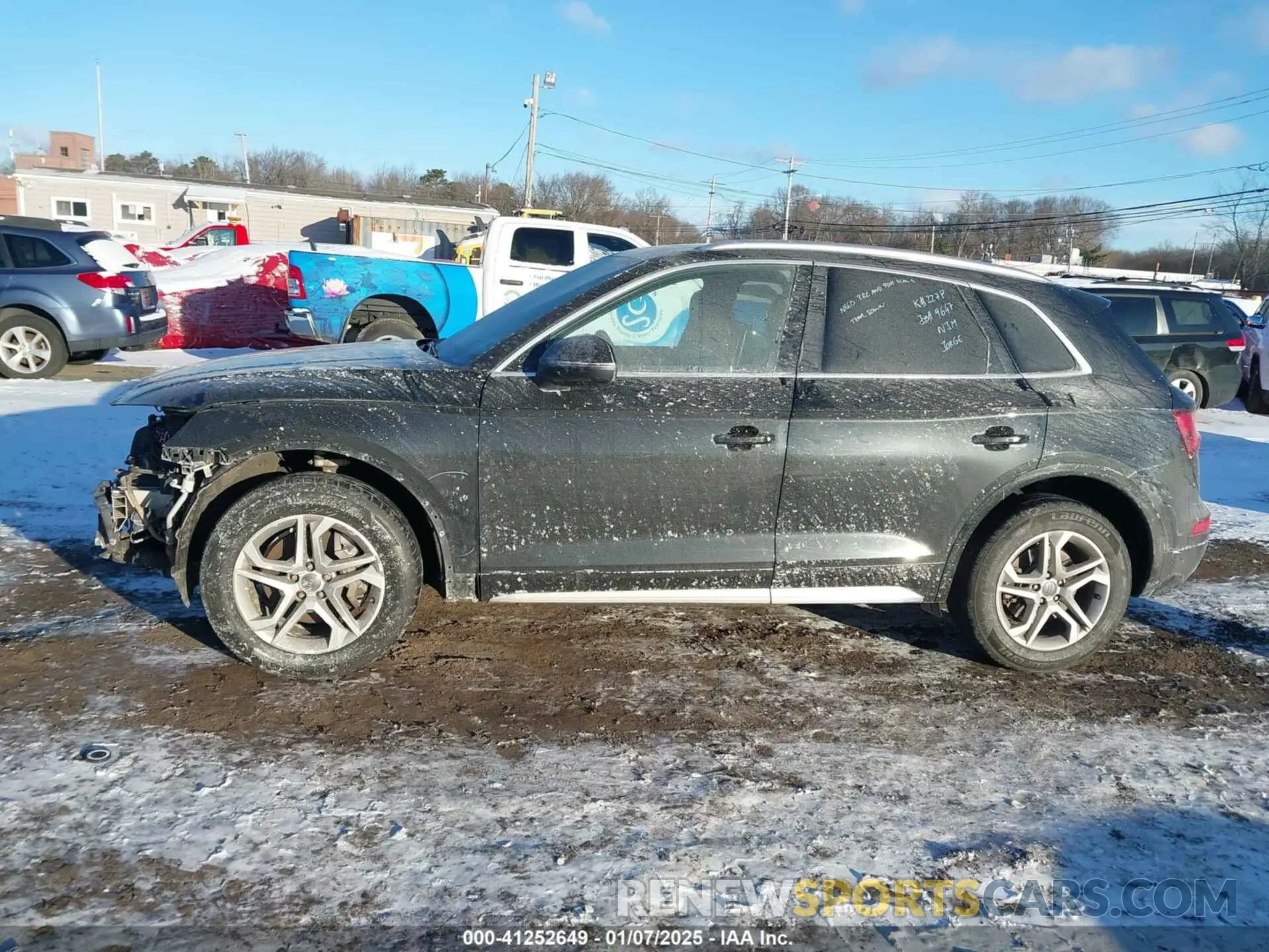 14 Фотография поврежденного автомобиля WA1ANAFY9K2069635 AUDI Q5 2019