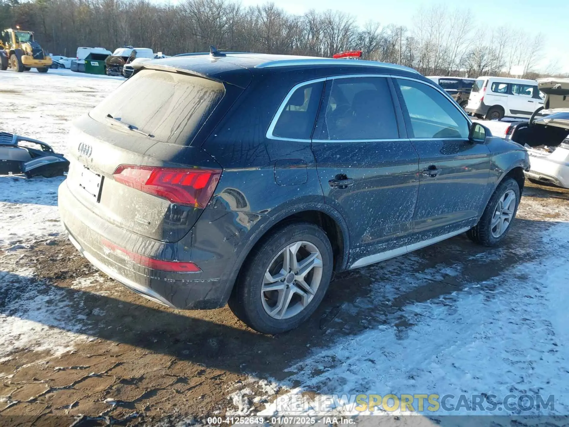 4 Фотография поврежденного автомобиля WA1ANAFY9K2069635 AUDI Q5 2019