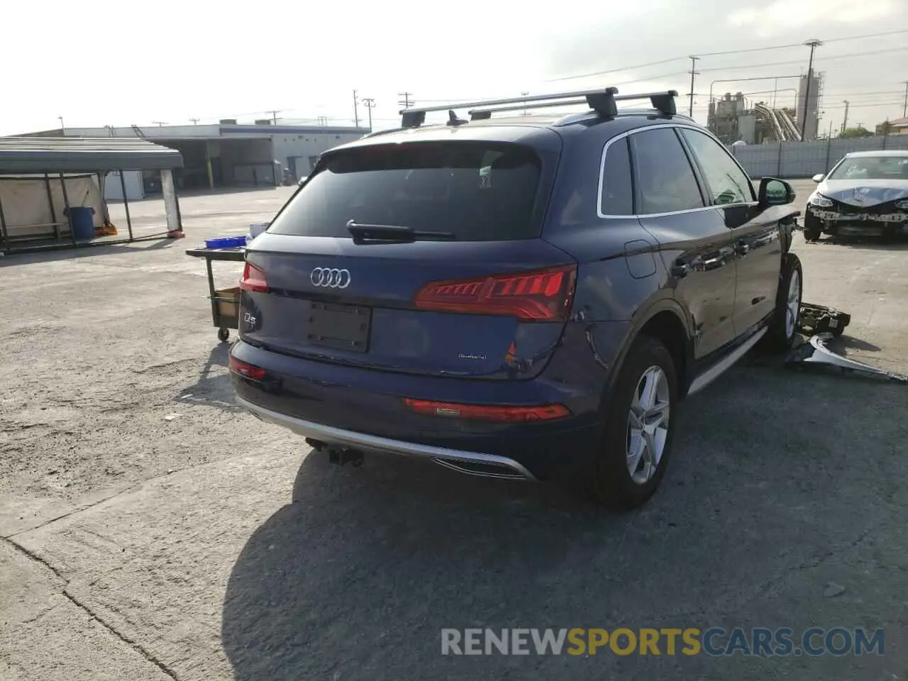 4 Photograph of a damaged car WA1ANAFYXK2087884 AUDI Q5 2019