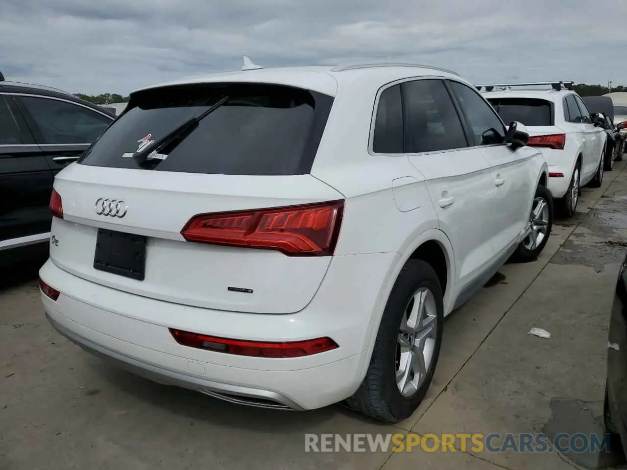 4 Фотография поврежденного автомобиля WA1ANAFYXK2091840 AUDI Q5 2019