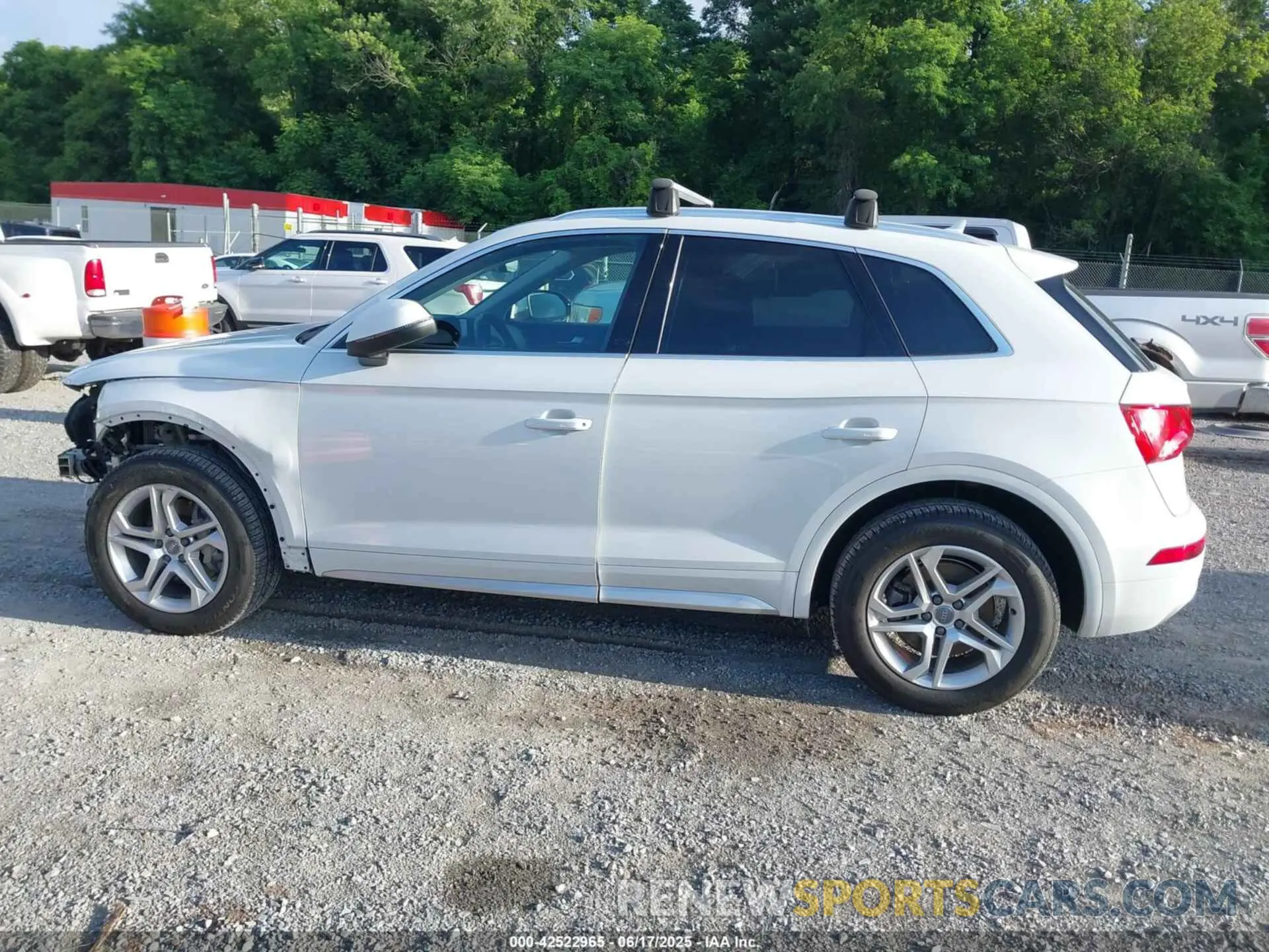 14 Photograph of a damaged car WA1ANAFYXK2126876 AUDI Q5 2019