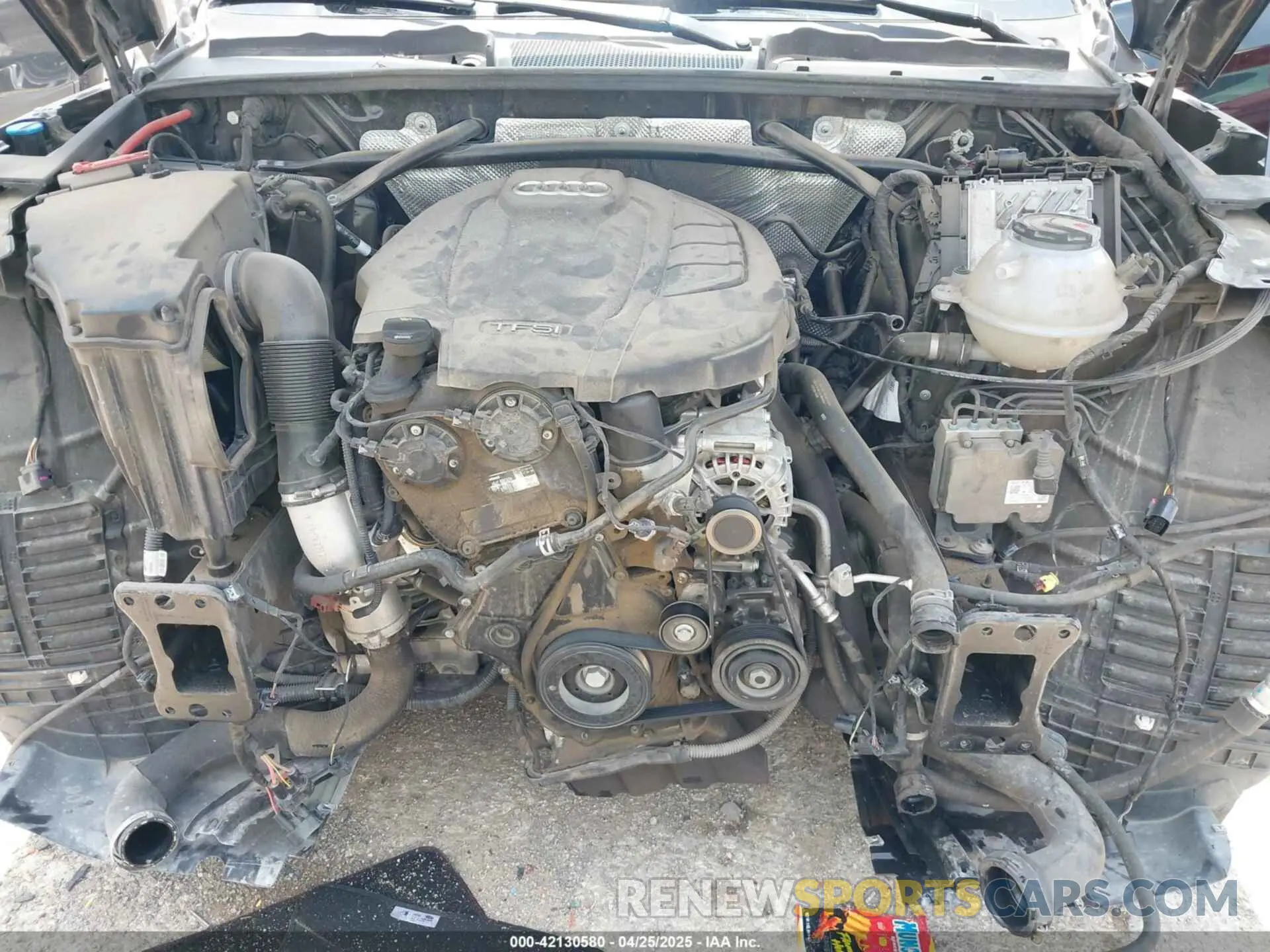 10 Photograph of a damaged car WA1BNAFY0K2063954 AUDI Q5 2019