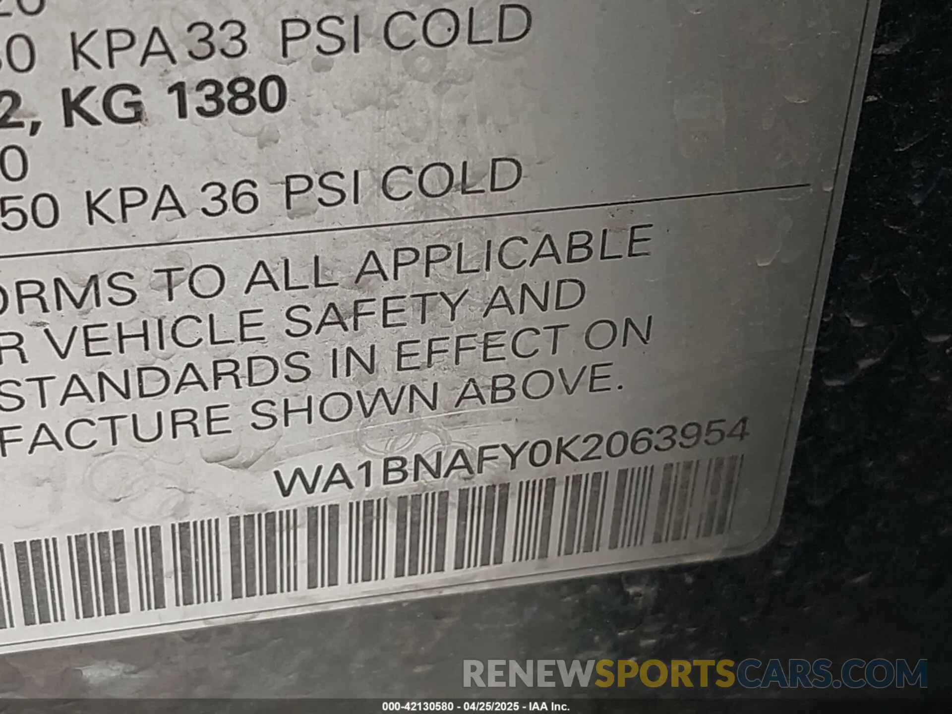 9 Photograph of a damaged car WA1BNAFY0K2063954 AUDI Q5 2019