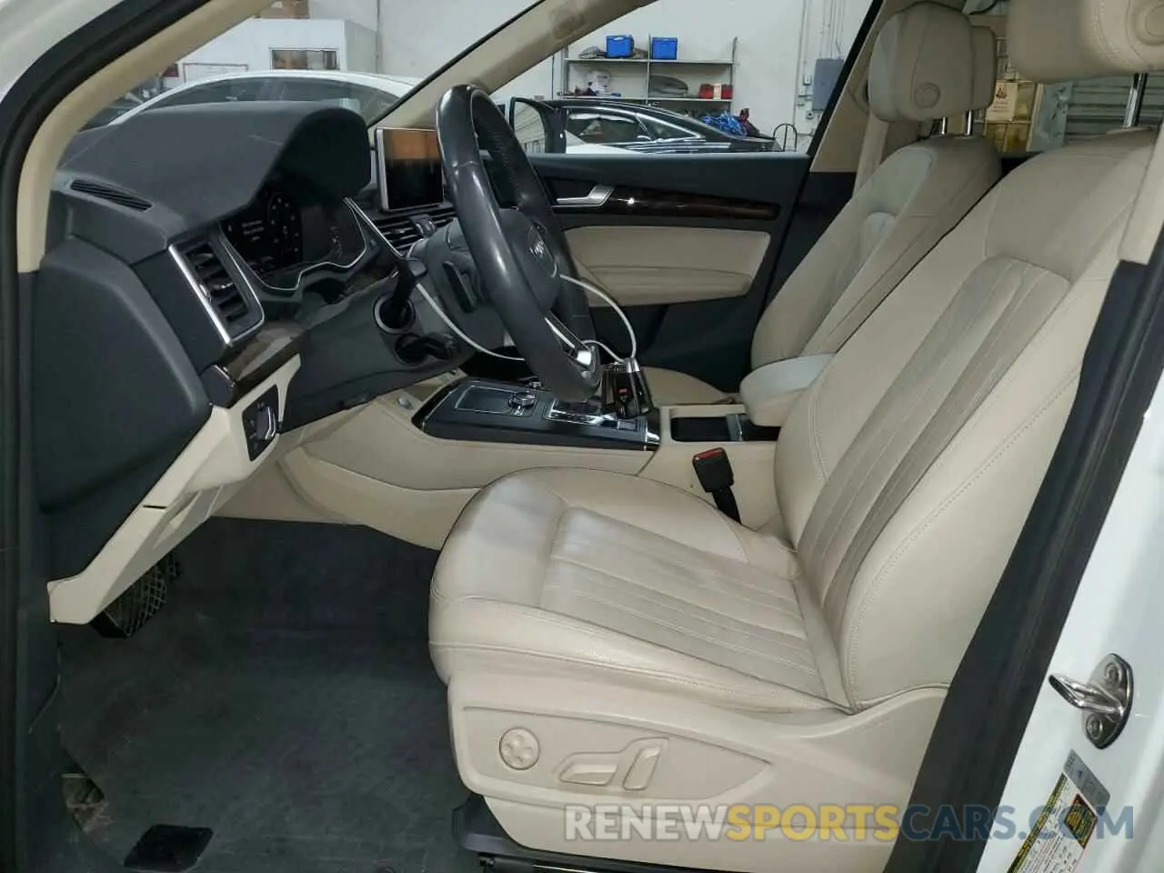 7 Фотография поврежденного автомобиля WA1BNAFY0K2113770 AUDI Q5 2019