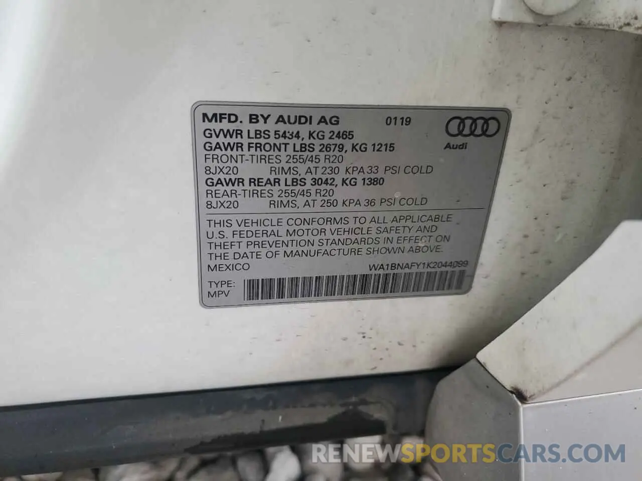 14 Фотография поврежденного автомобиля WA1BNAFY1K2044099 AUDI Q5 2019