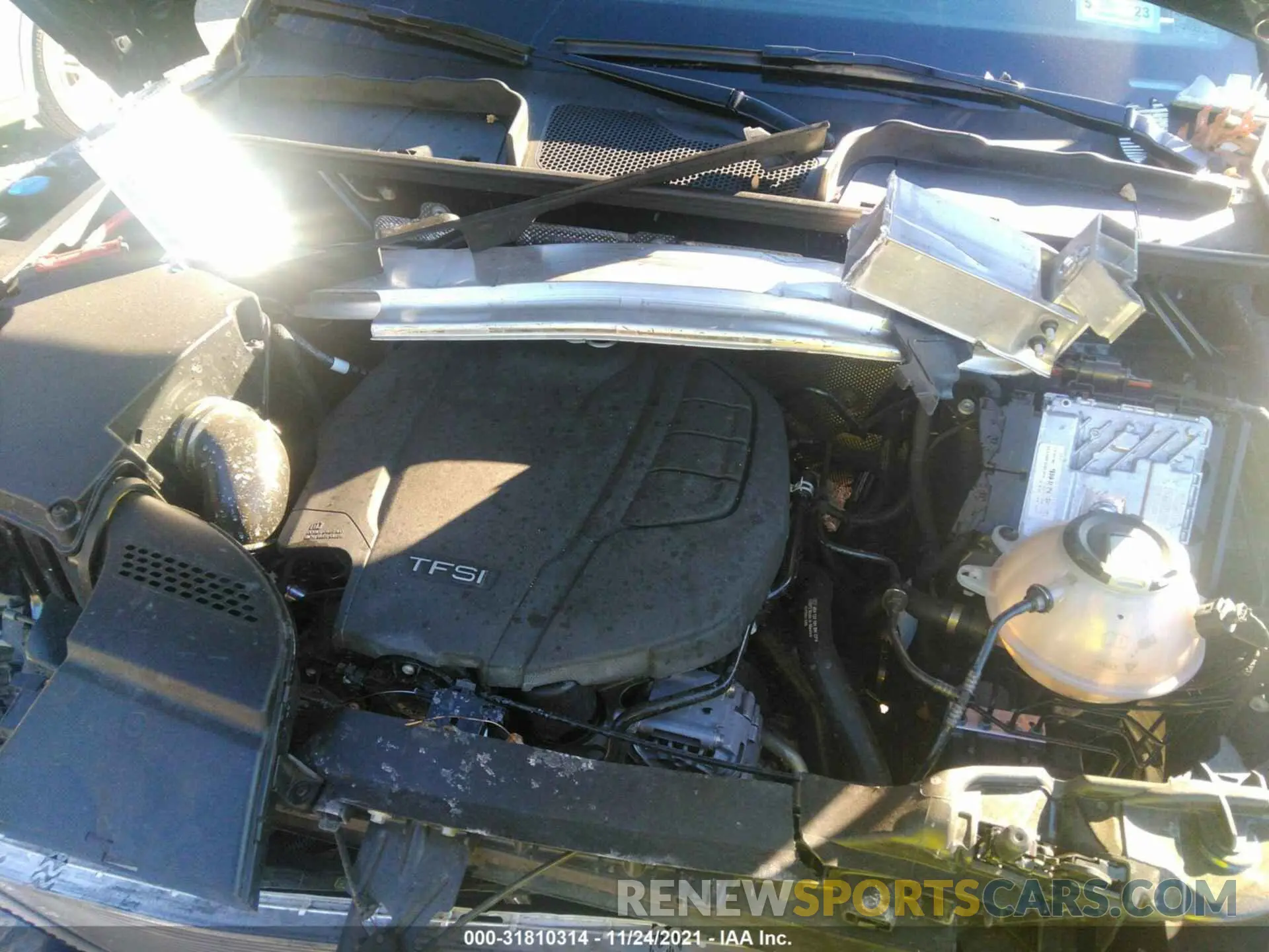 10 Photograph of a damaged car WA1BNAFY1K2071061 AUDI Q5 2019