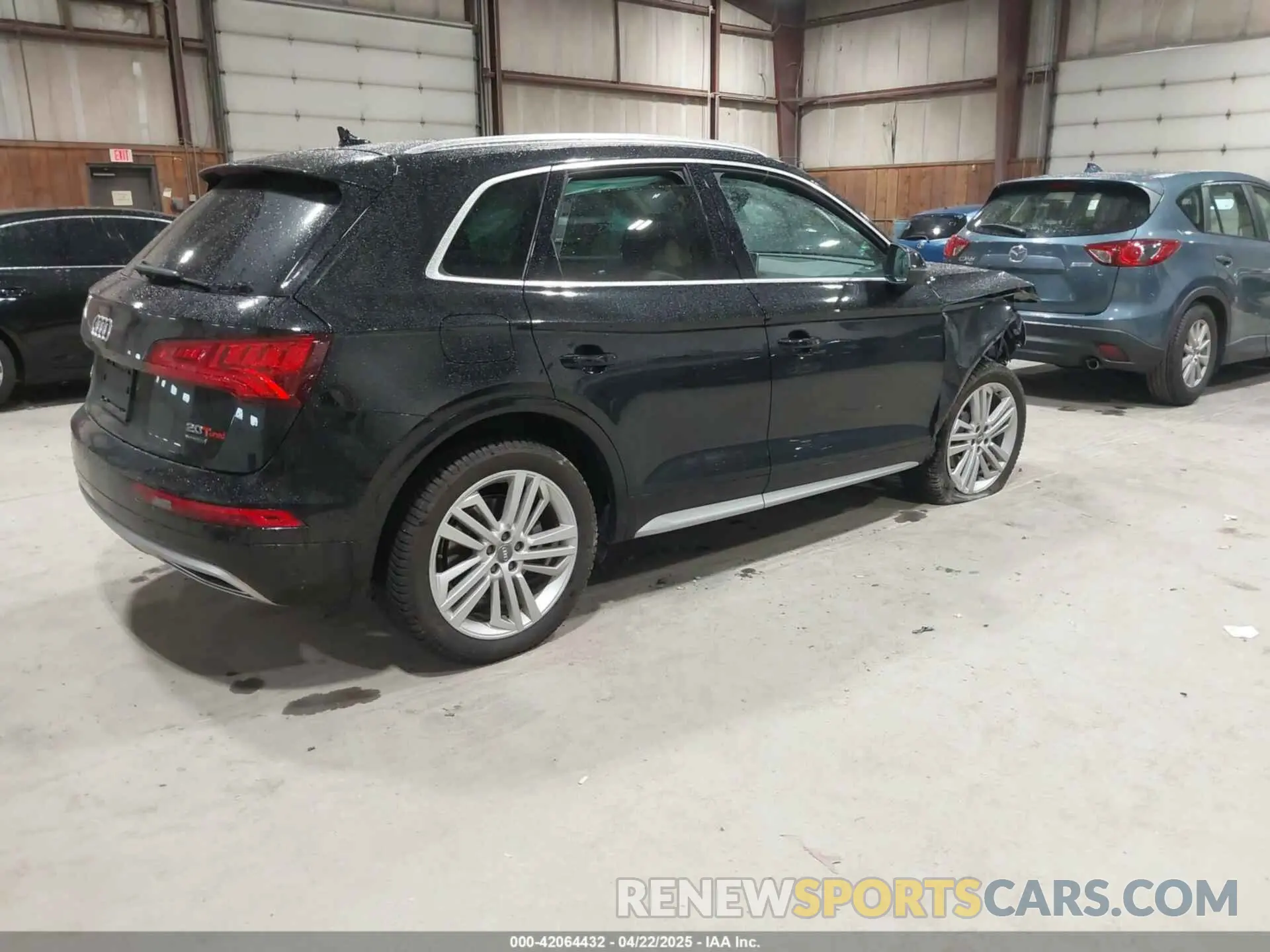4 Photograph of a damaged car WA1BNAFY1K2111025 AUDI Q5 2019