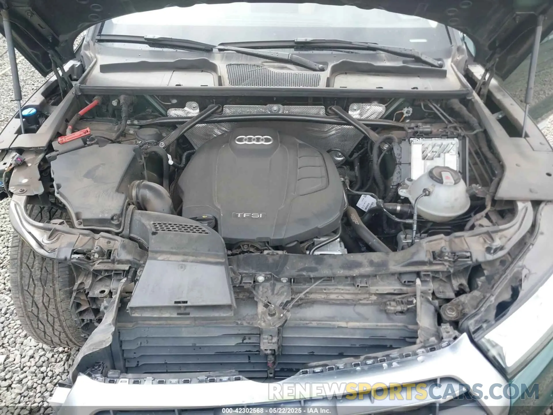 10 Photograph of a damaged car WA1BNAFY1K2126527 AUDI Q5 2019