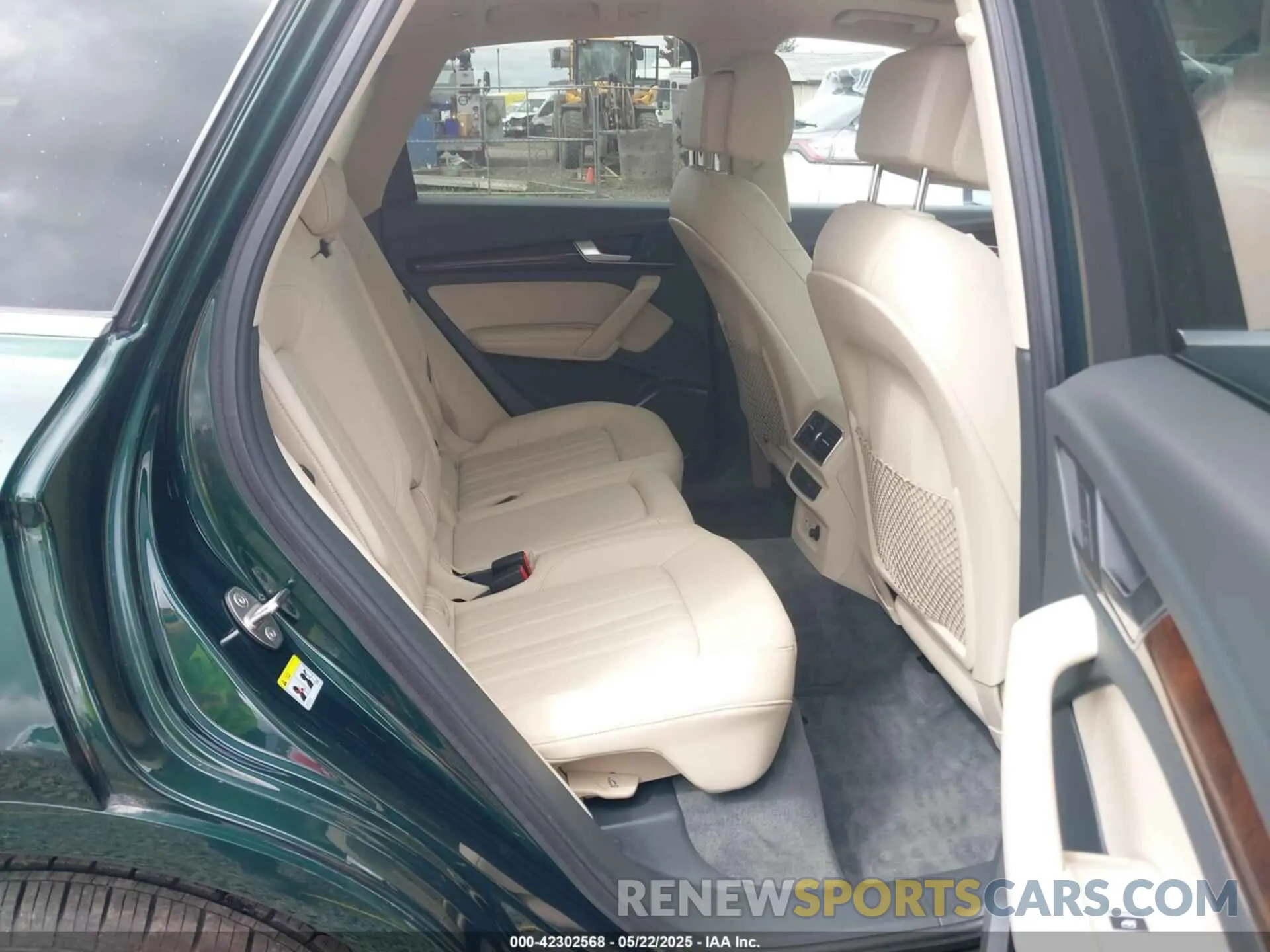 8 Photograph of a damaged car WA1BNAFY1K2126527 AUDI Q5 2019
