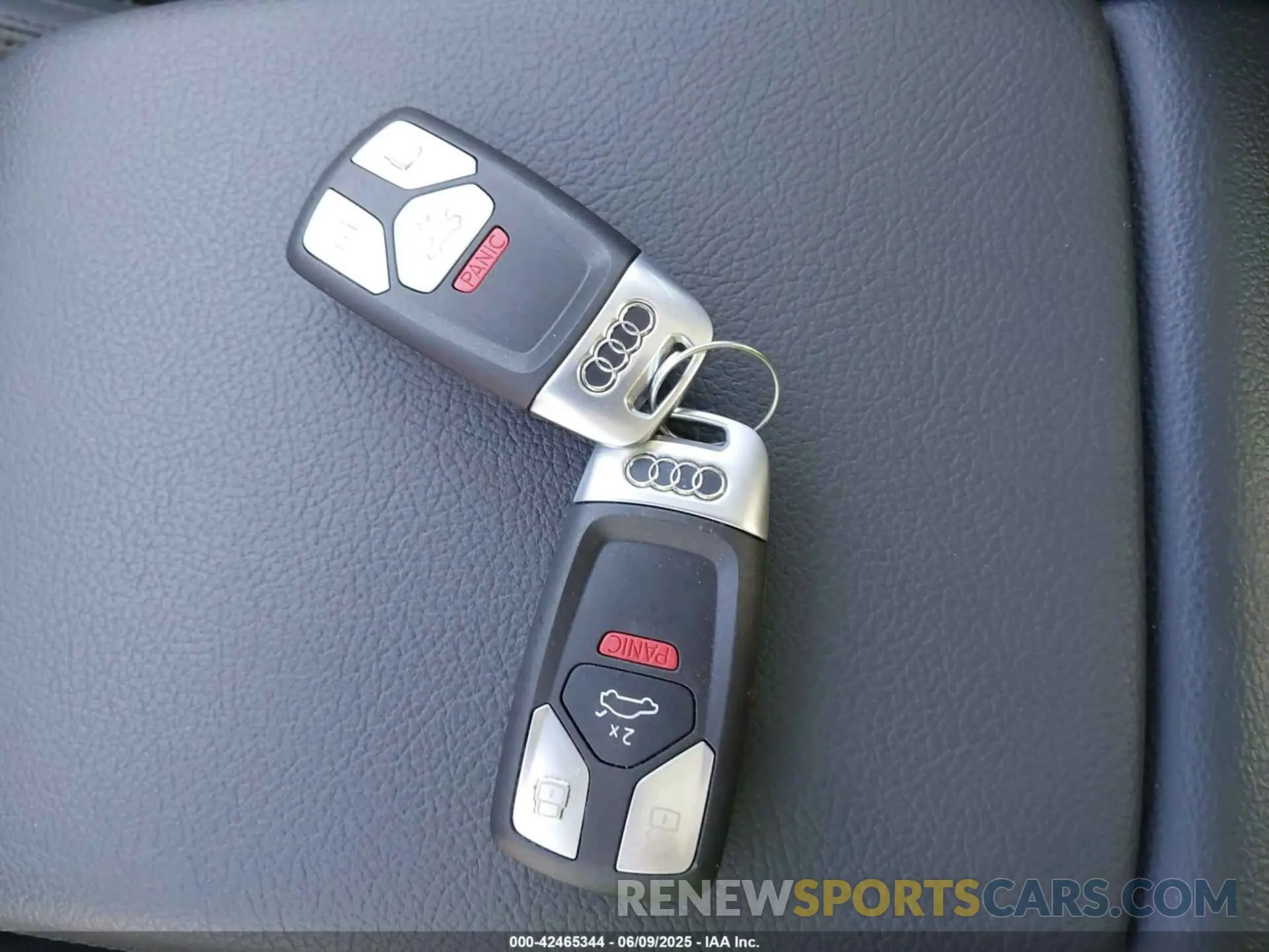 11 Photograph of a damaged car WA1BNAFY1K2139360 AUDI Q5 2019
