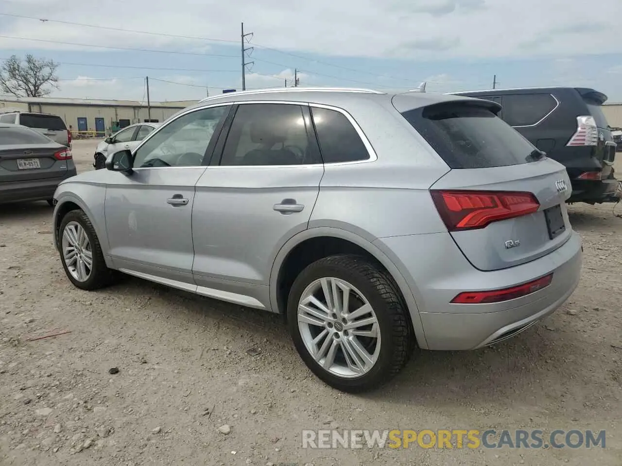 2 Фотография поврежденного автомобиля WA1BNAFY2K2049246 AUDI Q5 2019