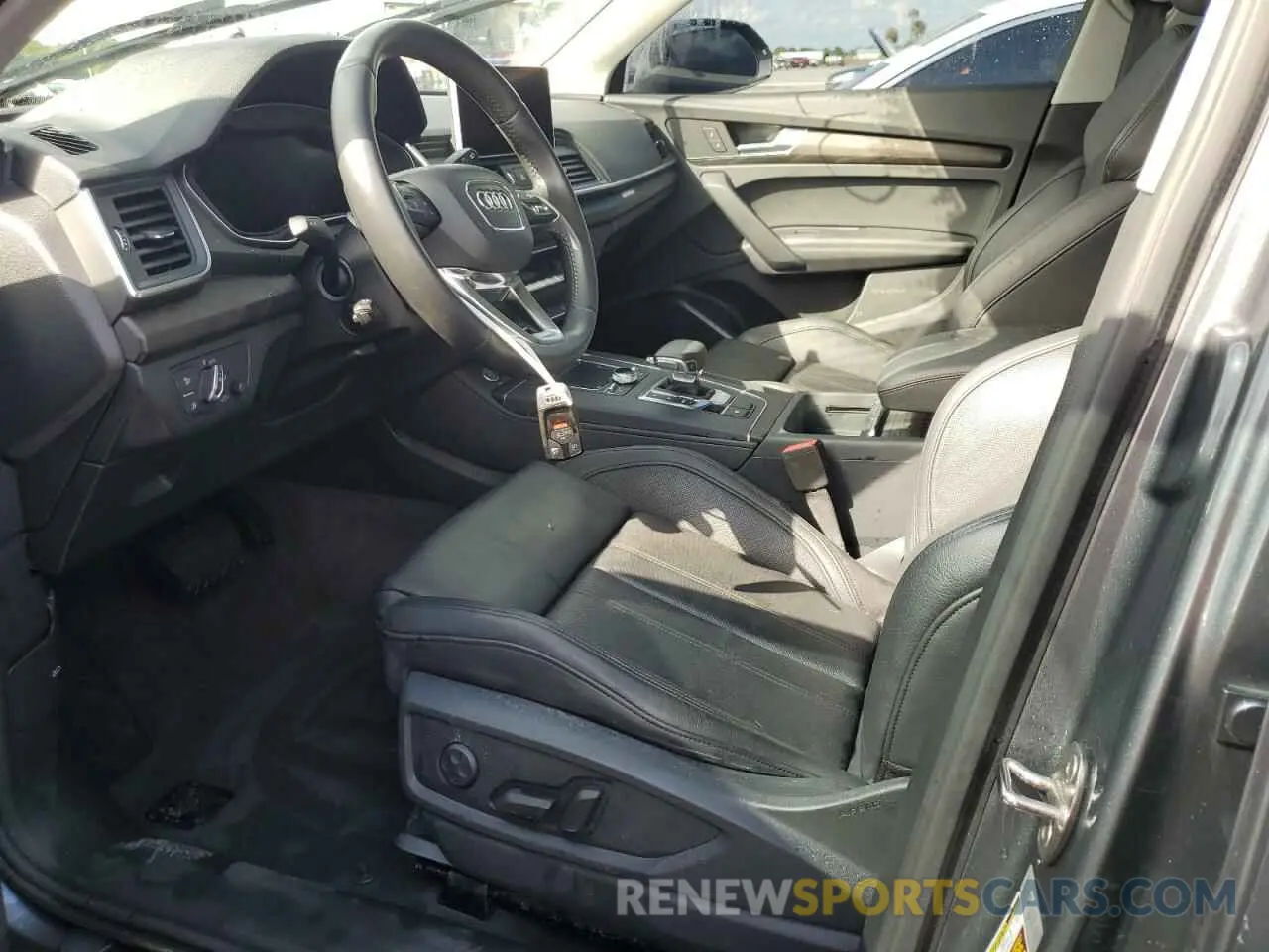 7 Photograph of a damaged car WA1BNAFY2K2057248 AUDI Q5 2019