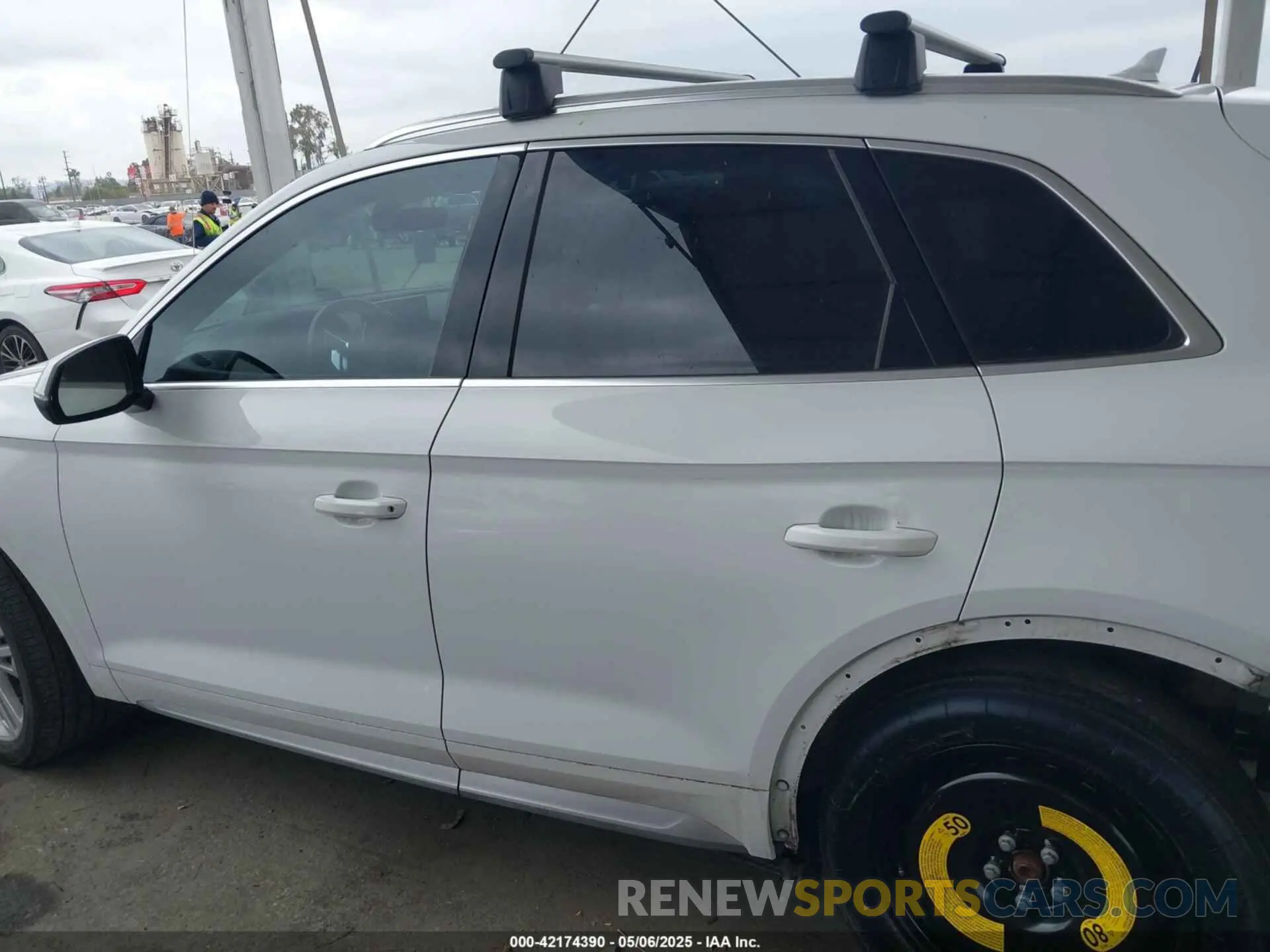 15 Photograph of a damaged car WA1BNAFY2K2102852 AUDI Q5 2019