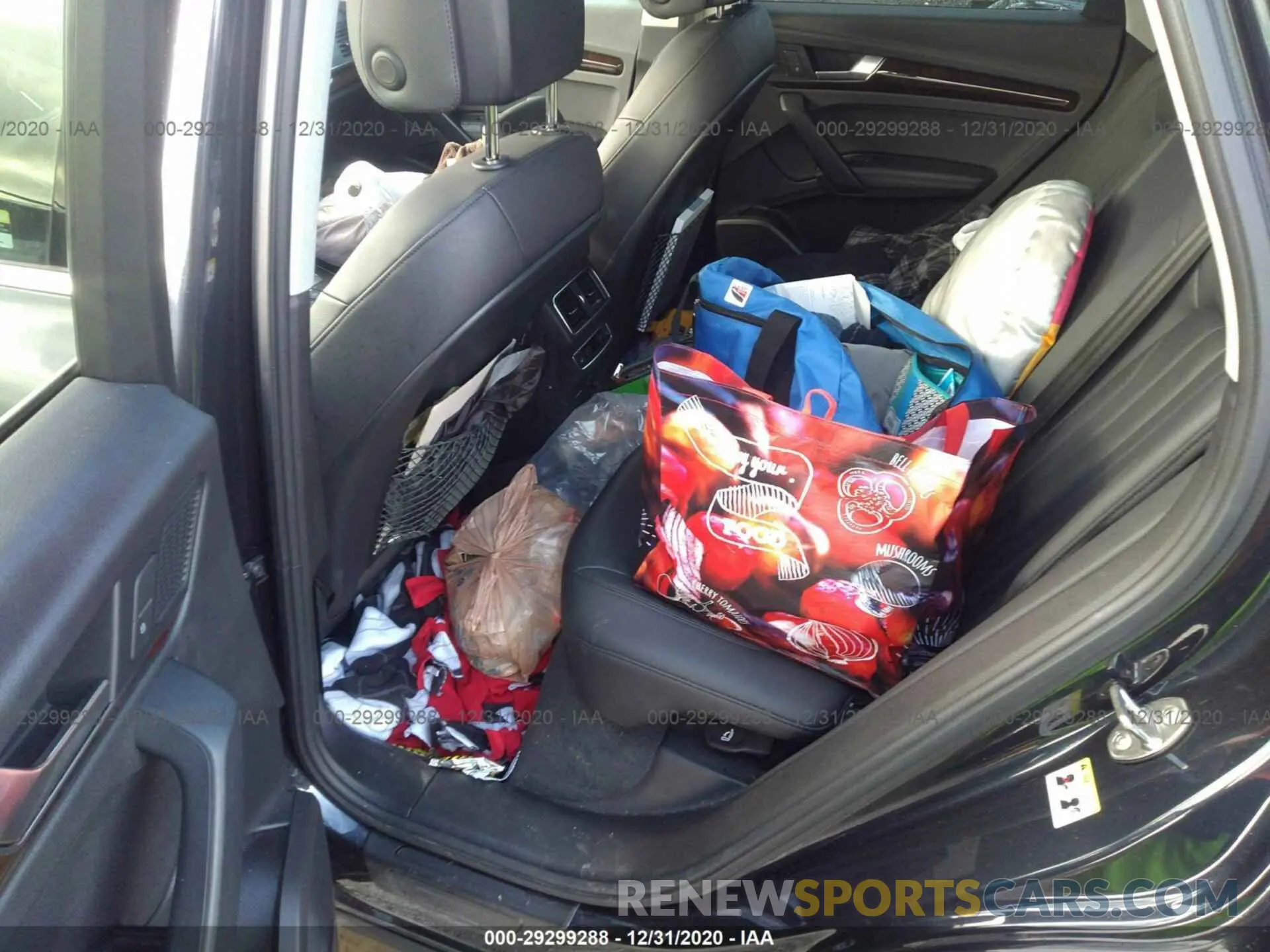8 Photograph of a damaged car WA1BNAFY3K2026042 AUDI Q5 2019