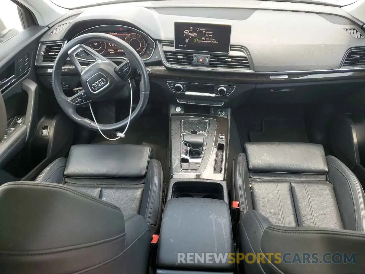 8 Photograph of a damaged car WA1BNAFY3K2026610 AUDI Q5 2019