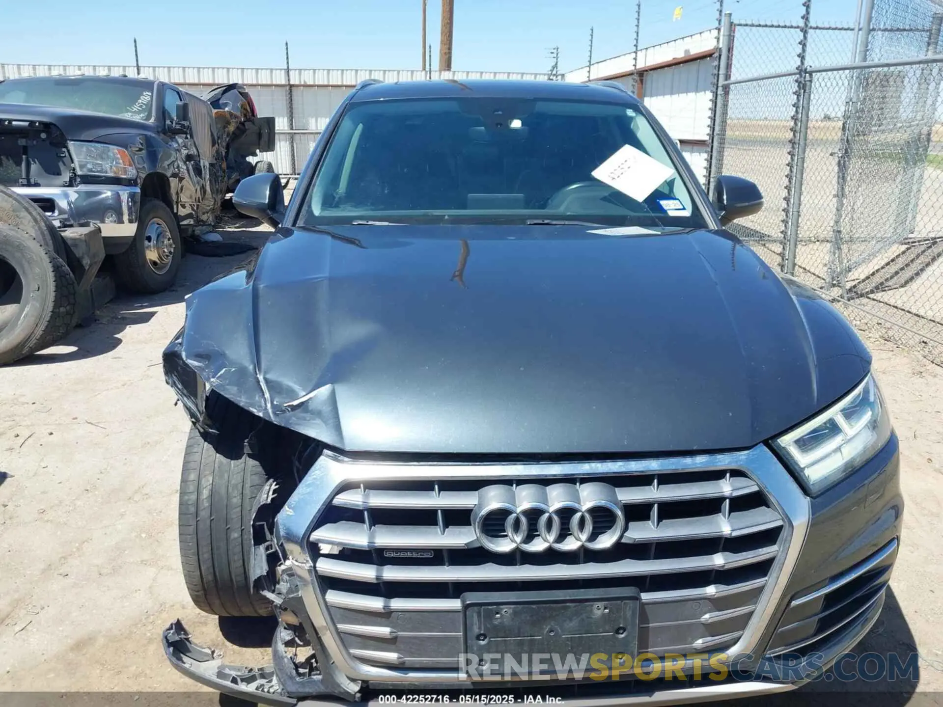 12 Фотография поврежденного автомобиля WA1BNAFY3K2037963 AUDI Q5 2019