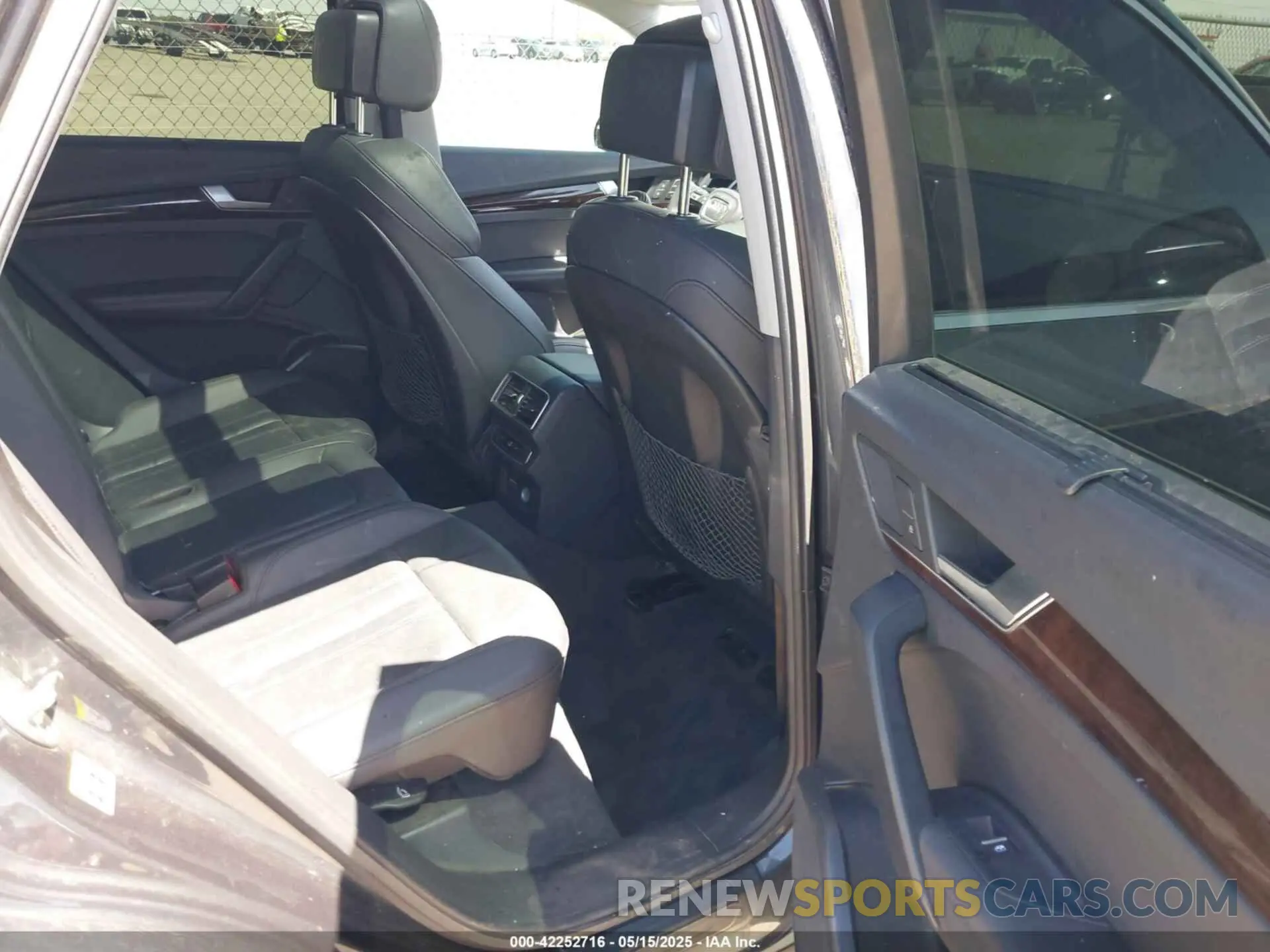 8 Фотография поврежденного автомобиля WA1BNAFY3K2037963 AUDI Q5 2019