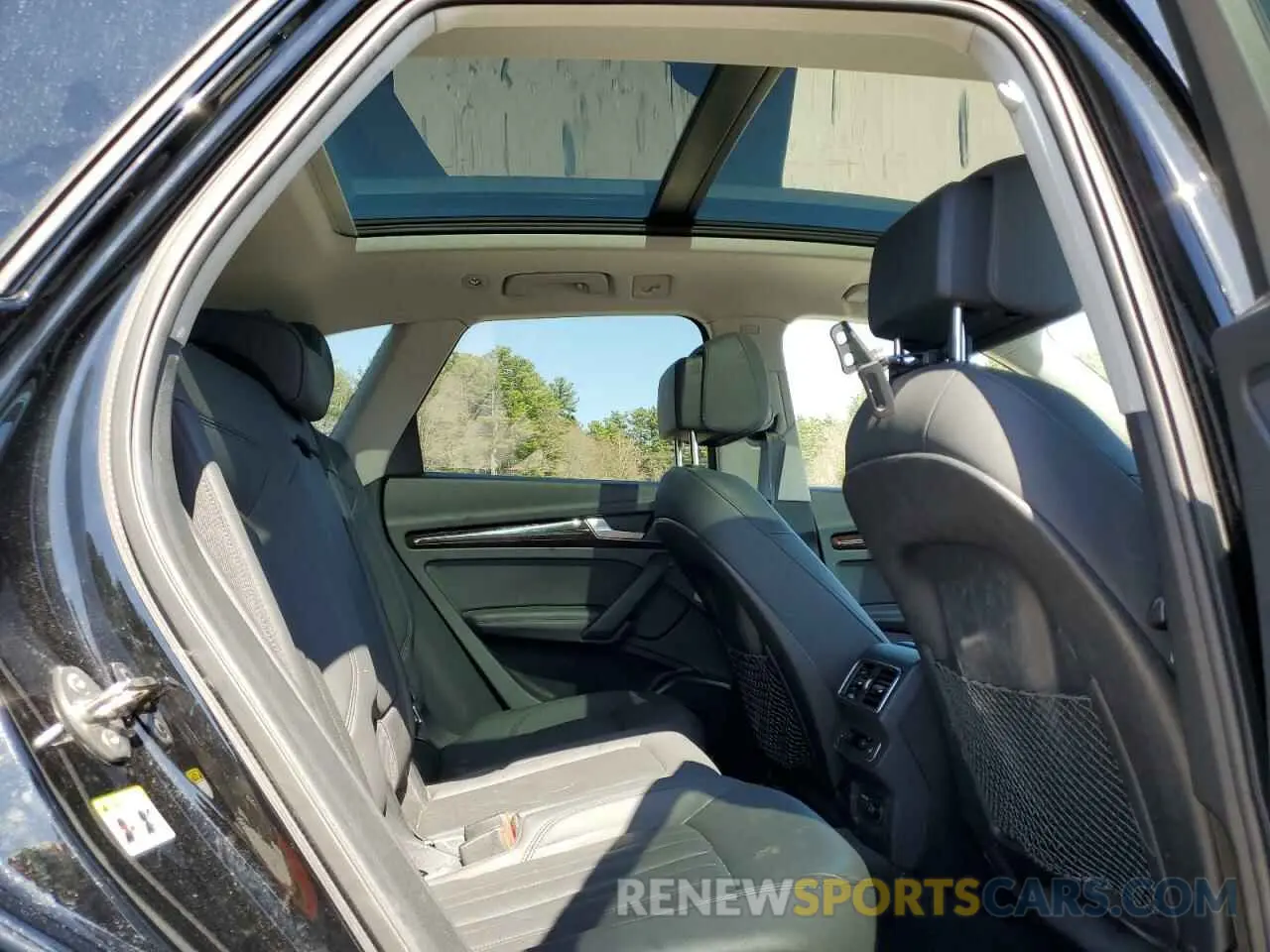 11 Photograph of a damaged car WA1BNAFY3K2065603 AUDI Q5 2019