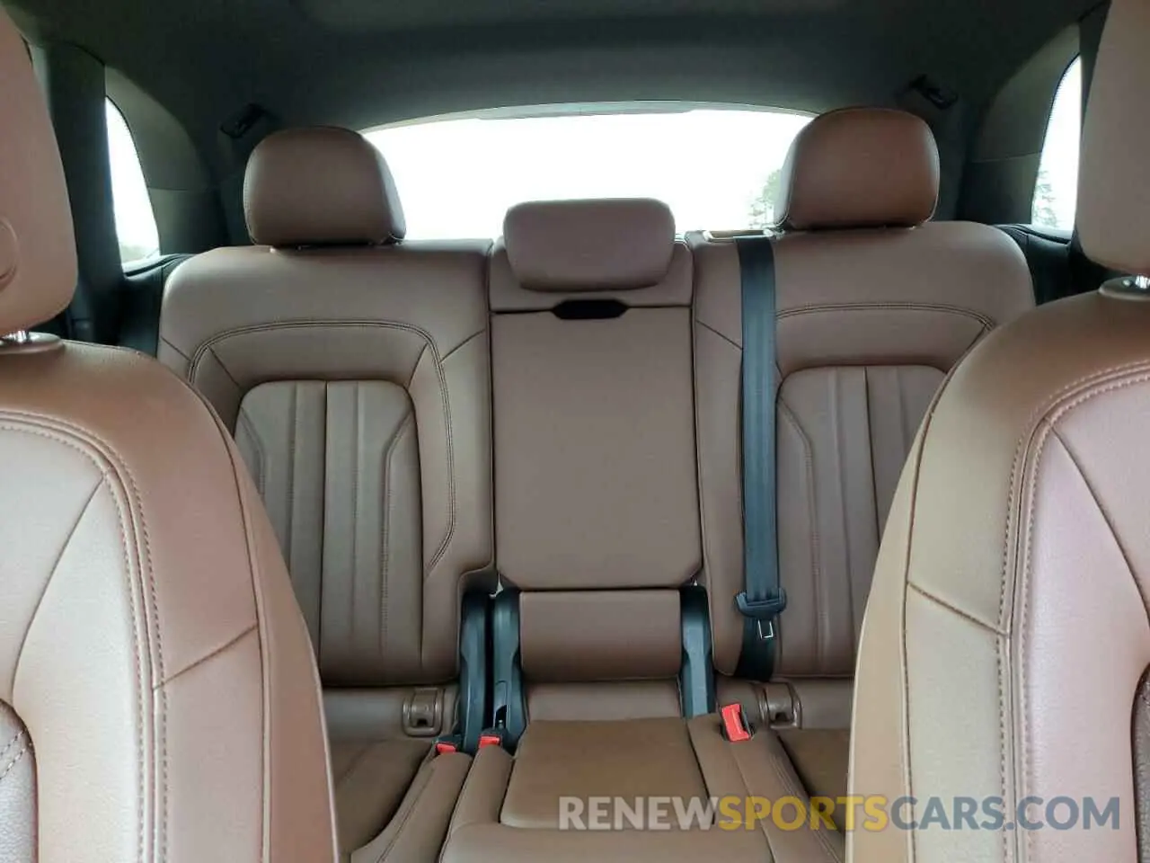 10 Photograph of a damaged car WA1BNAFY3K2086788 AUDI Q5 2019