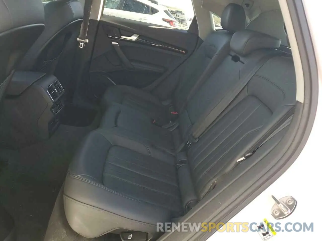 11 Photograph of a damaged car WA1BNAFY3K2127839 AUDI Q5 2019