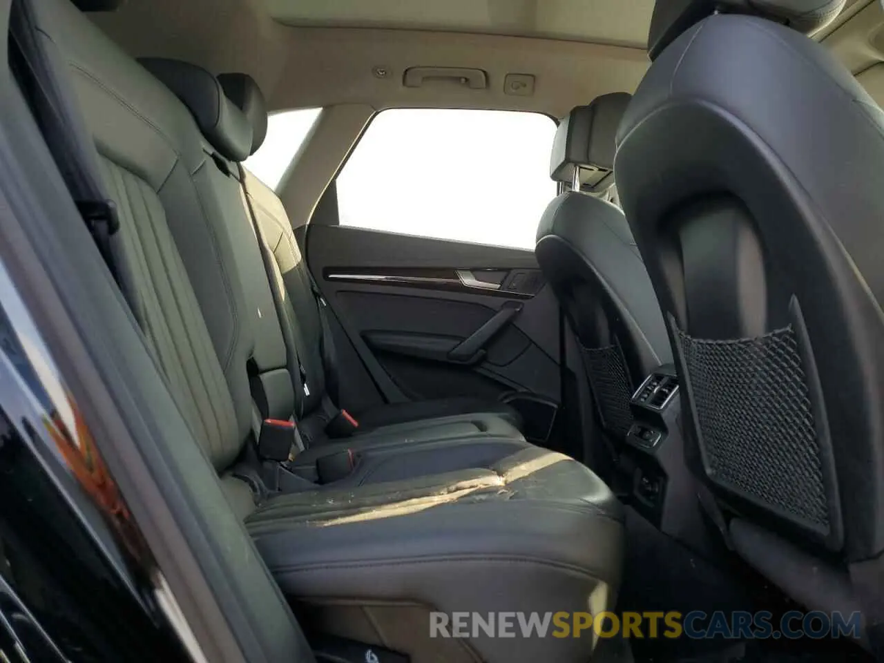 11 Photograph of a damaged car WA1BNAFY3K2128327 AUDI Q5 2019