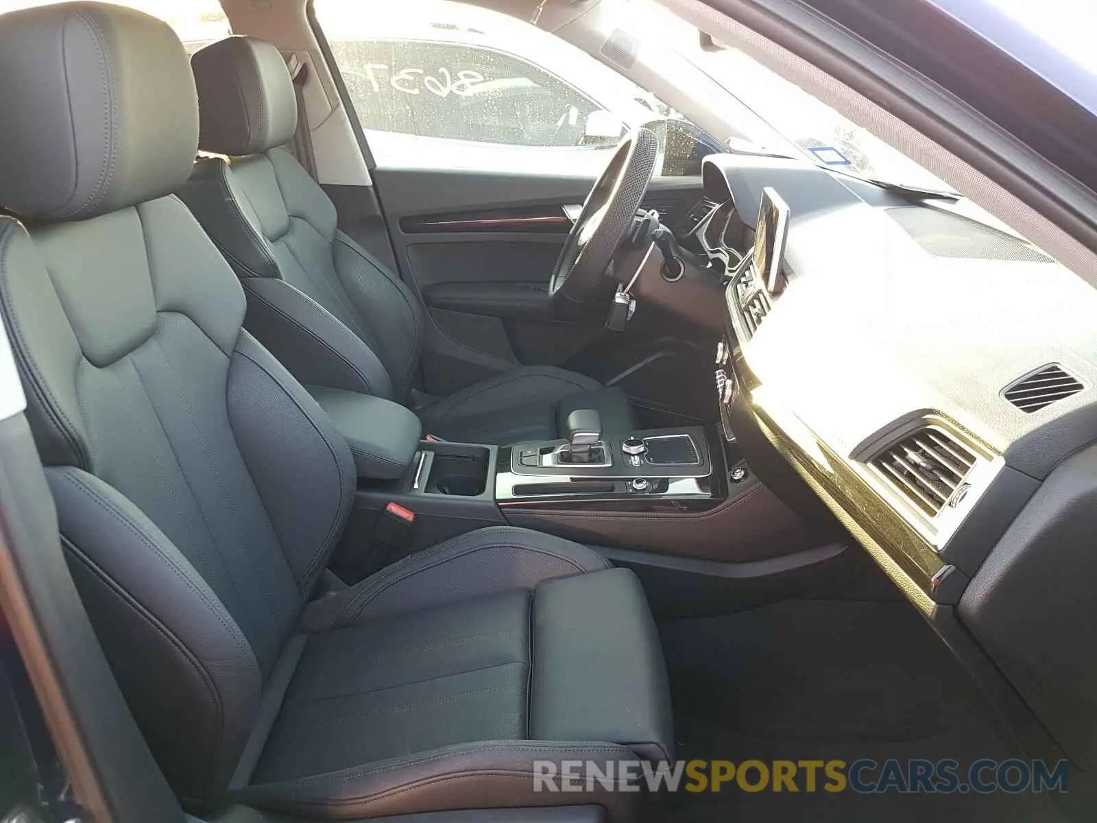 5 Photograph of a damaged car WA1BNAFY3K2128473 AUDI Q5 2019