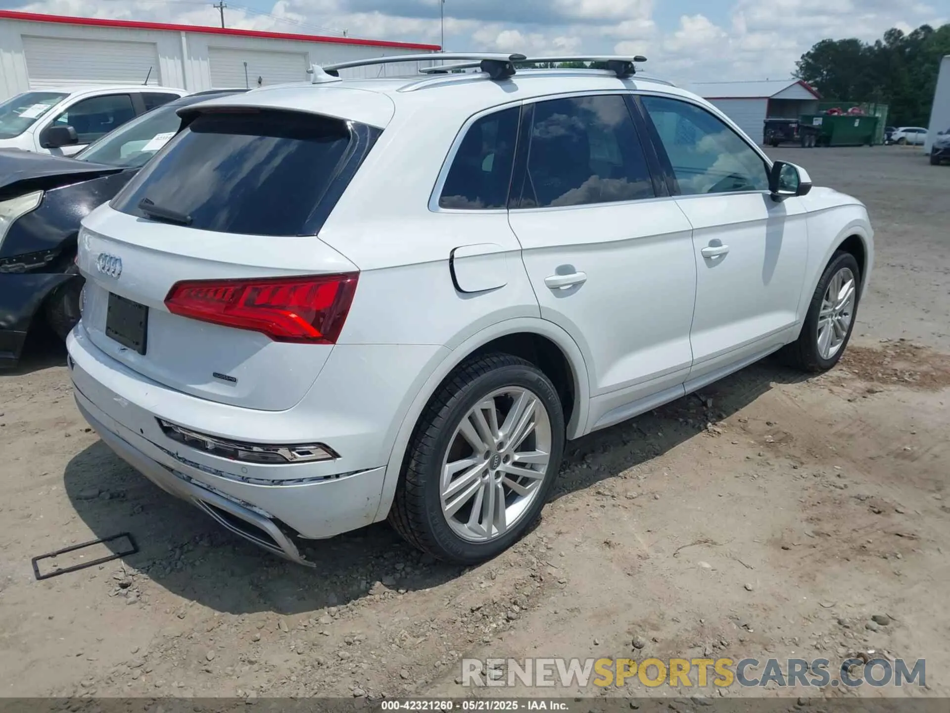 4 Фотография поврежденного автомобиля WA1BNAFY3K2135987 AUDI Q5 2019
