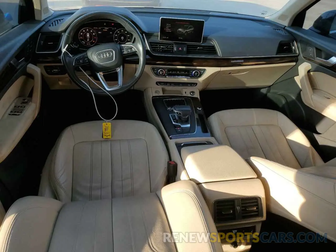 8 Фотография поврежденного автомобиля WA1BNAFY4K2025062 AUDI Q5 2019