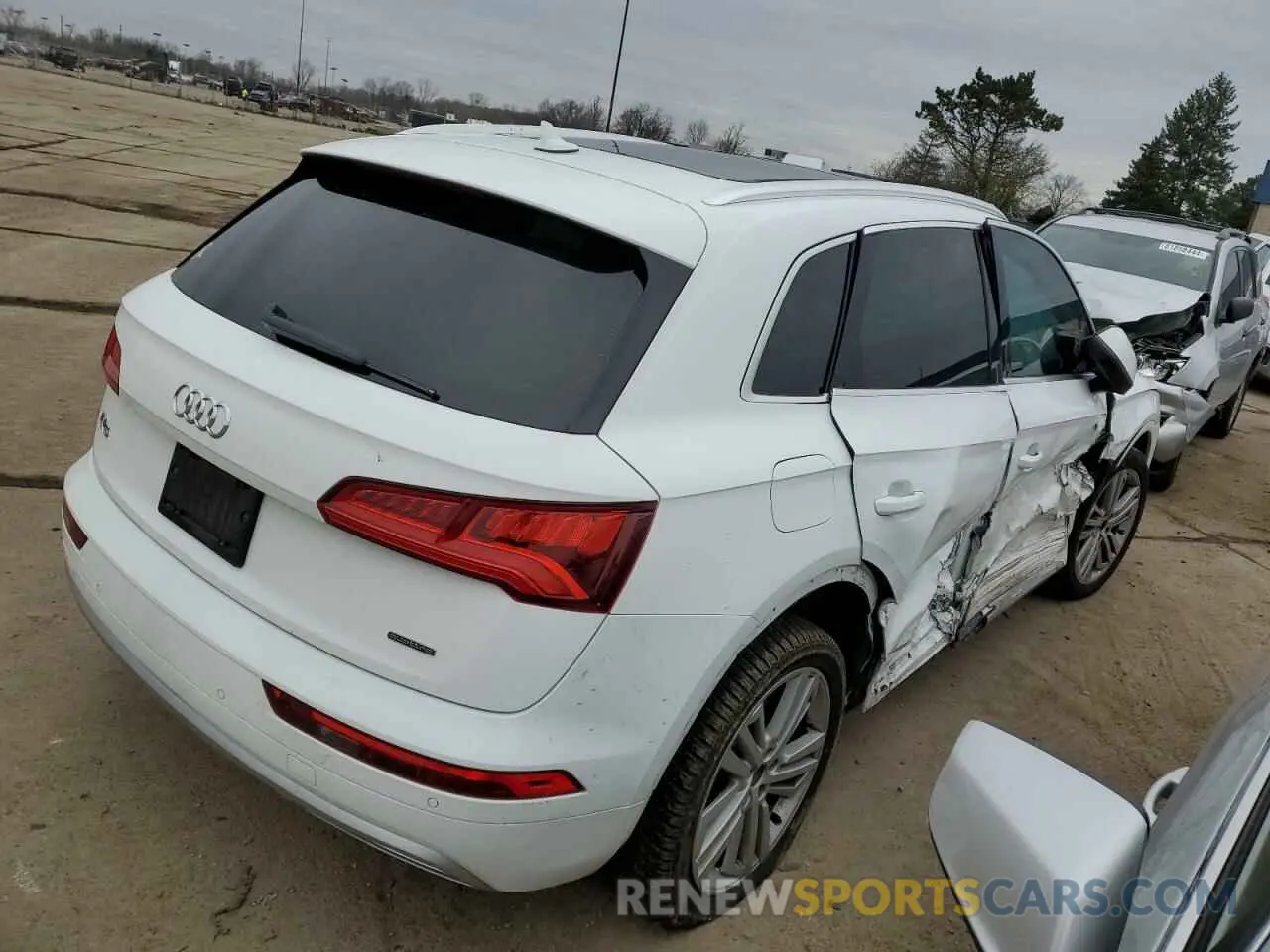3 Фотография поврежденного автомобиля WA1BNAFY4K2037566 AUDI Q5 2019