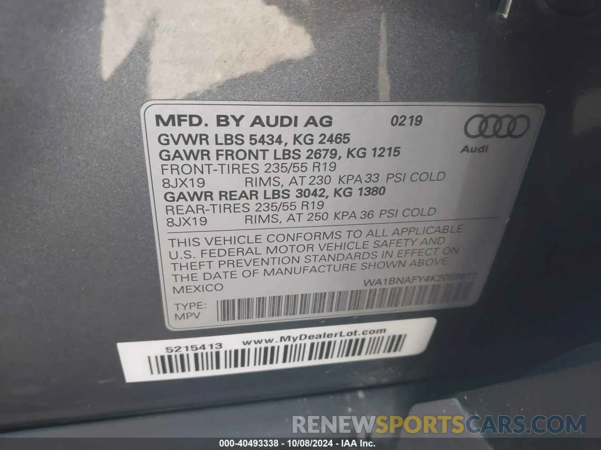 9 Photograph of a damaged car WA1BNAFY4K2059812 AUDI Q5 2019