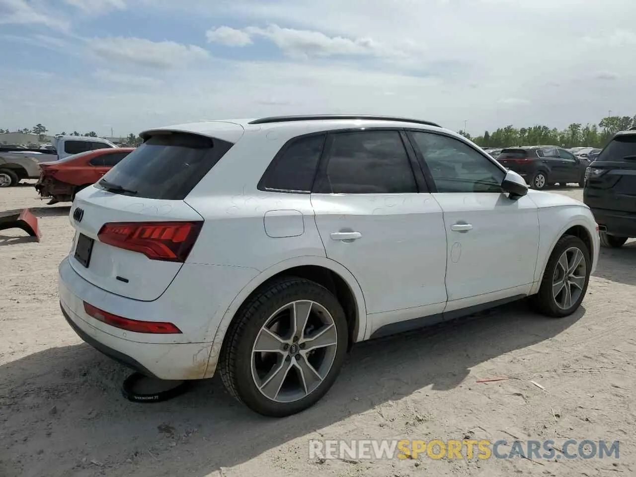 3 Photograph of a damaged car WA1BNAFY4K2095628 AUDI Q5 2019