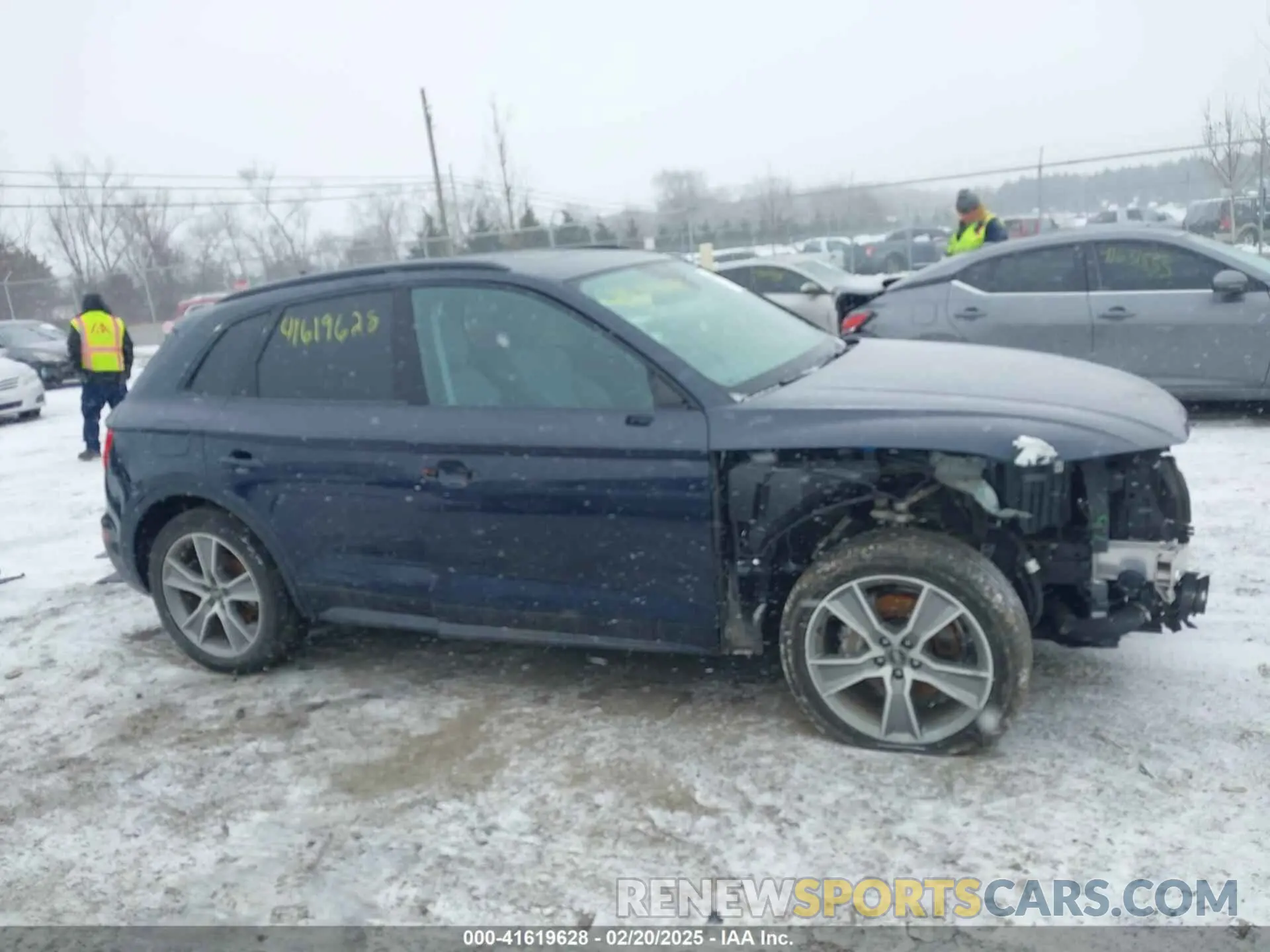 14 Фотография поврежденного автомобиля WA1BNAFY5K2094343 AUDI Q5 2019