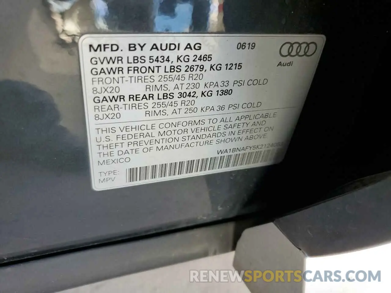 12 Photograph of a damaged car WA1BNAFY5K2124053 AUDI Q5 2019