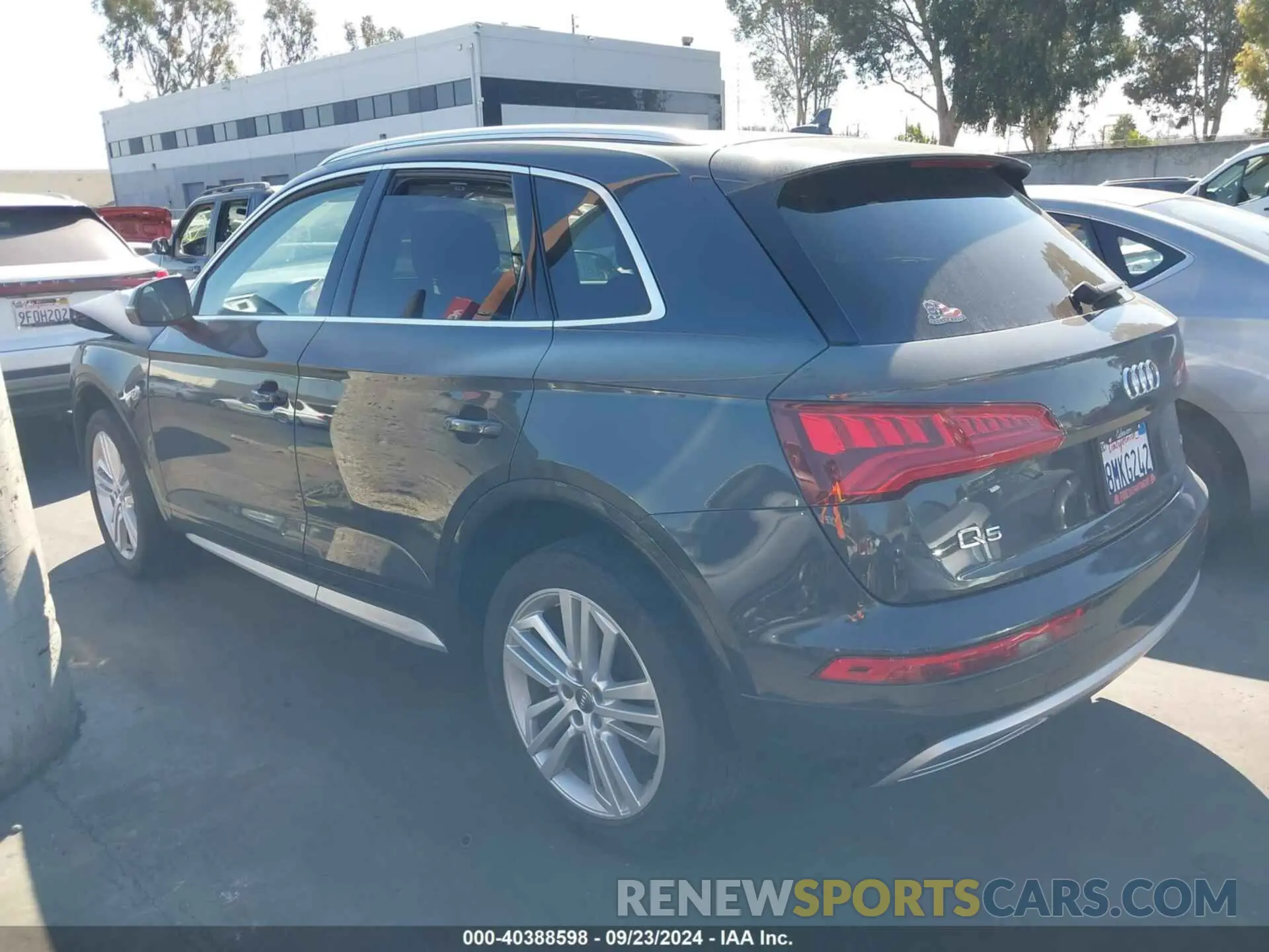 3 Фотография поврежденного автомобиля WA1BNAFY5K2141080 AUDI Q5 2019