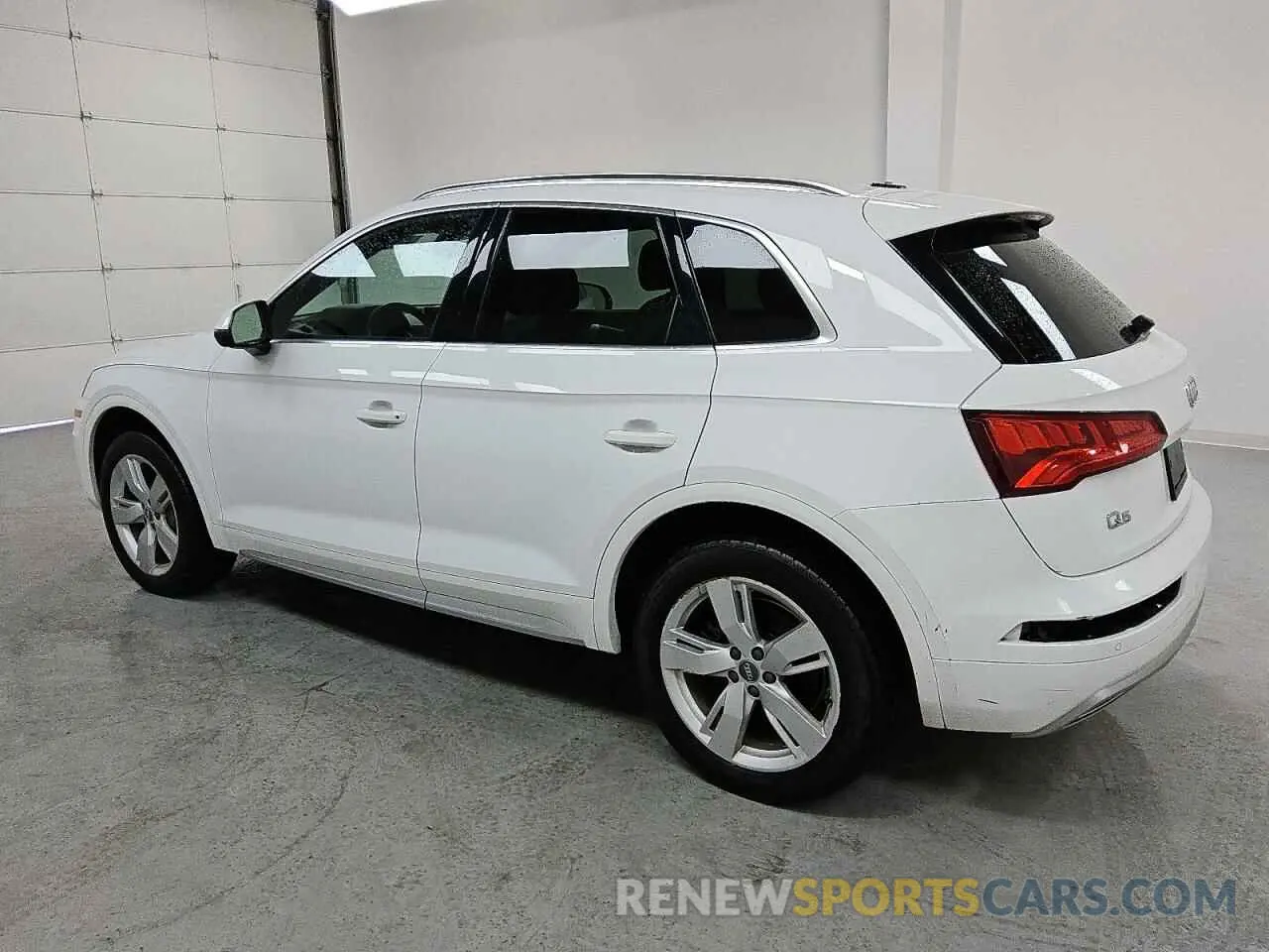 2 Photograph of a damaged car WA1BNAFY6K2036922 AUDI Q5 2019