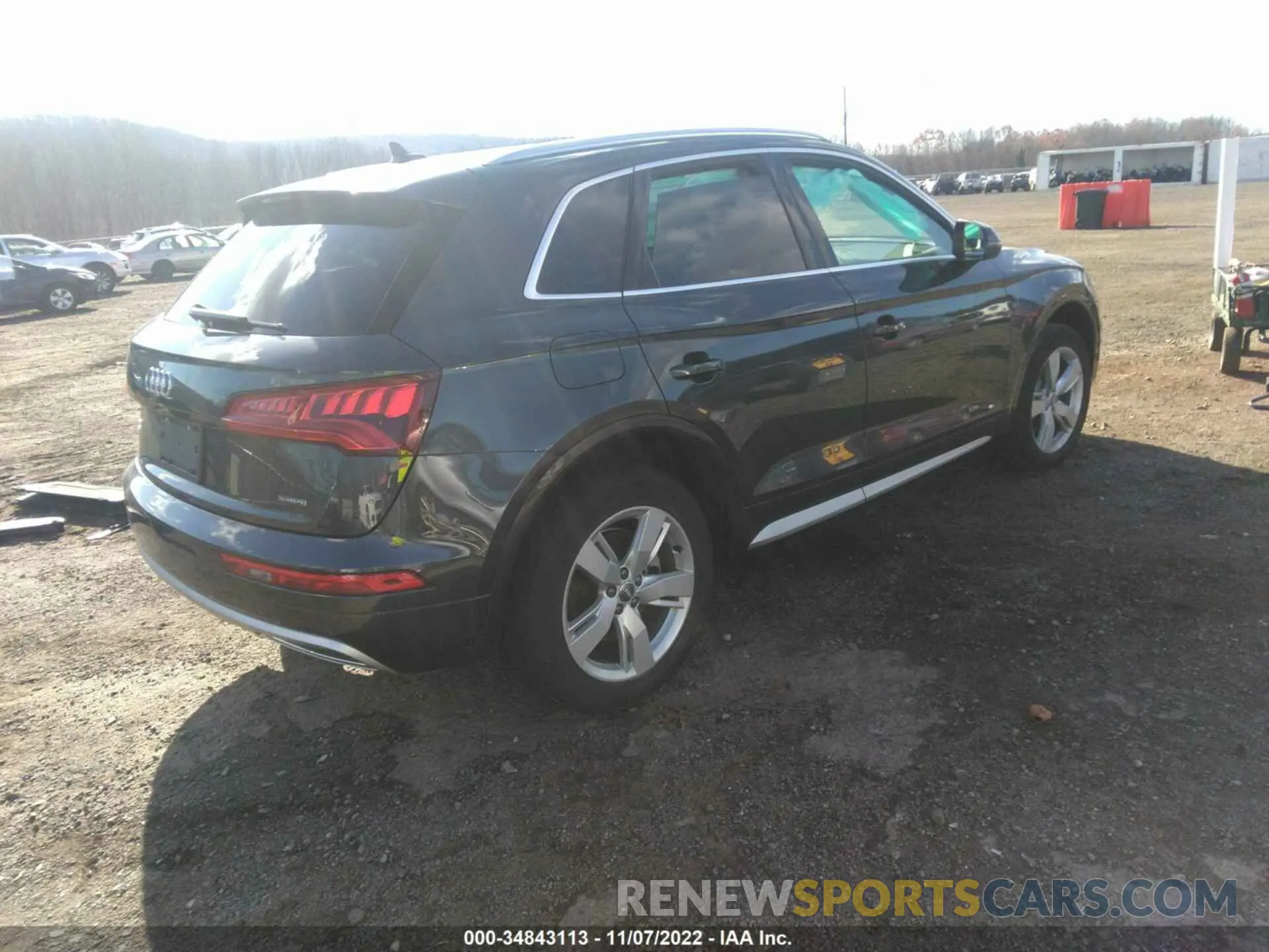4 Photograph of a damaged car WA1BNAFY6K2069550 AUDI Q5 2019