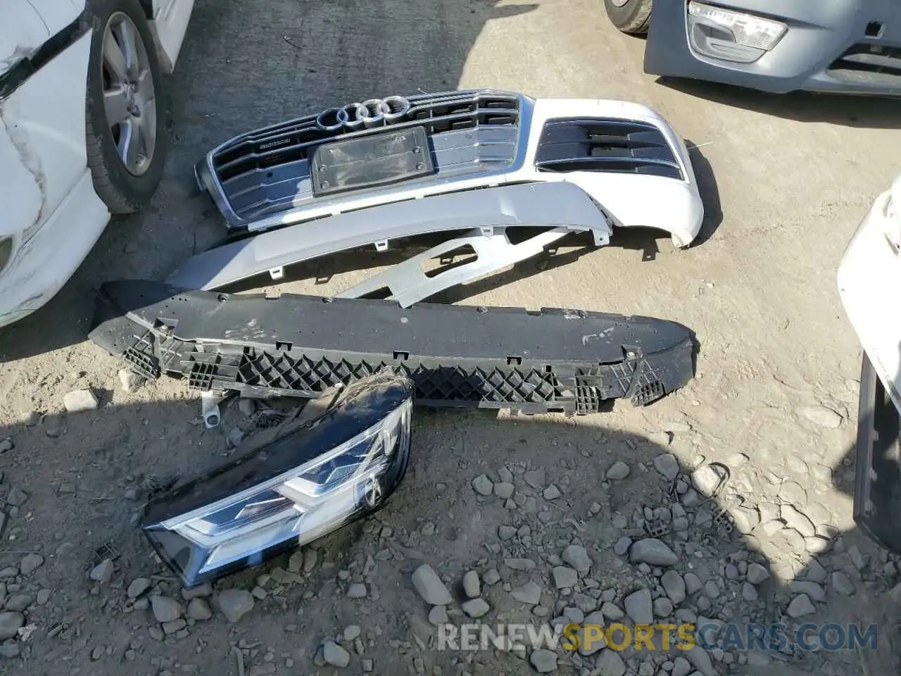 13 Photograph of a damaged car WA1BNAFY6K2088843 AUDI Q5 2019