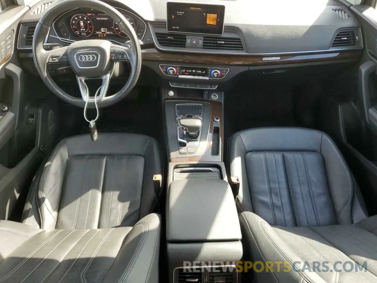 8 Photograph of a damaged car WA1BNAFY6K2088843 AUDI Q5 2019