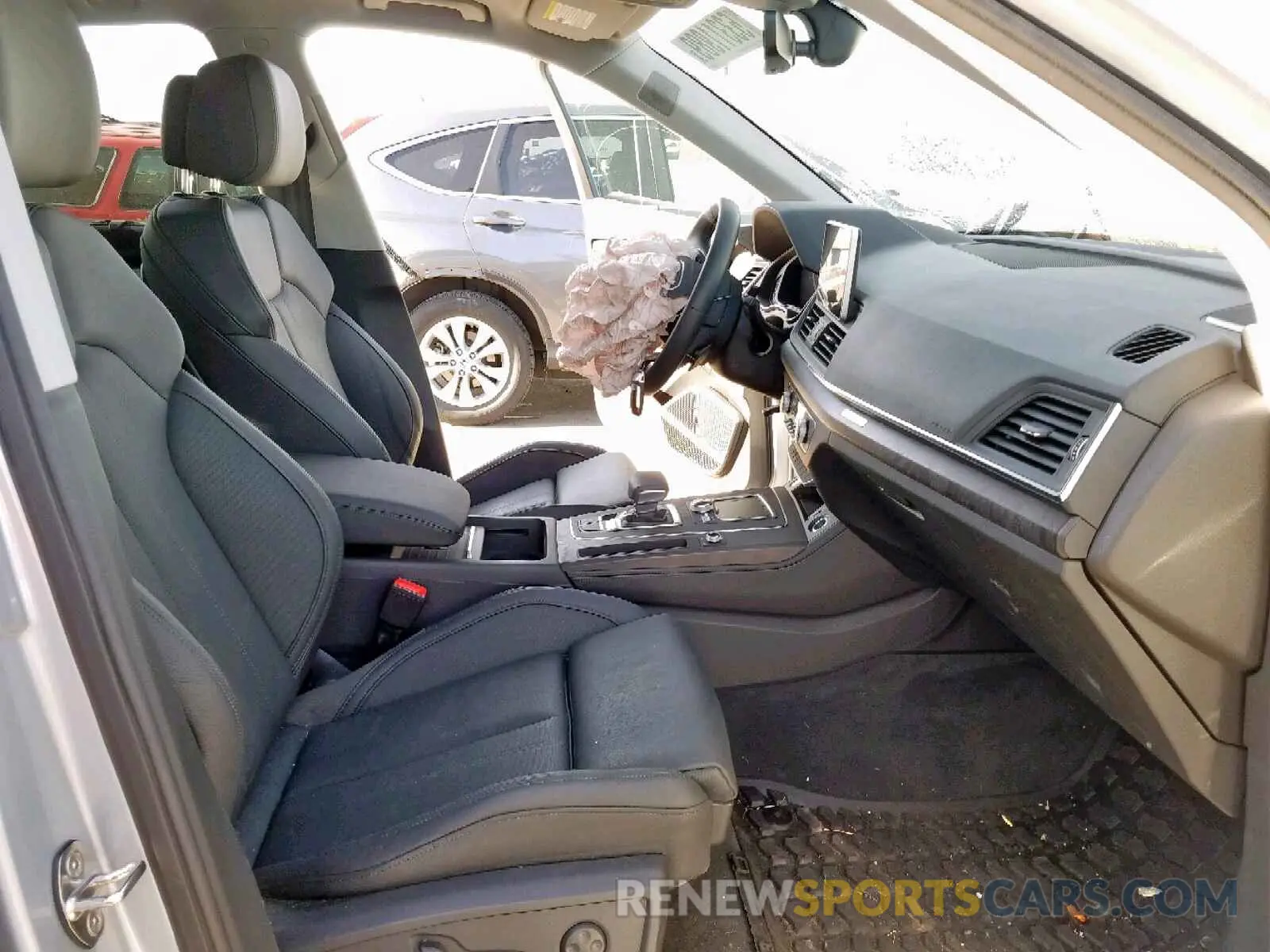 5 Photograph of a damaged car WA1BNAFY6K2091533 AUDI Q5 2019