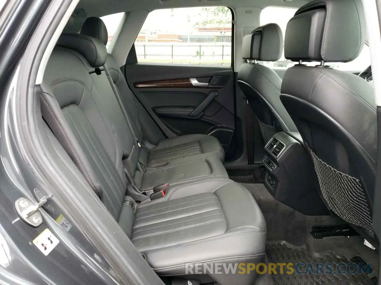 11 Фотография поврежденного автомобиля WA1BNAFY6K2101462 AUDI Q5 2019