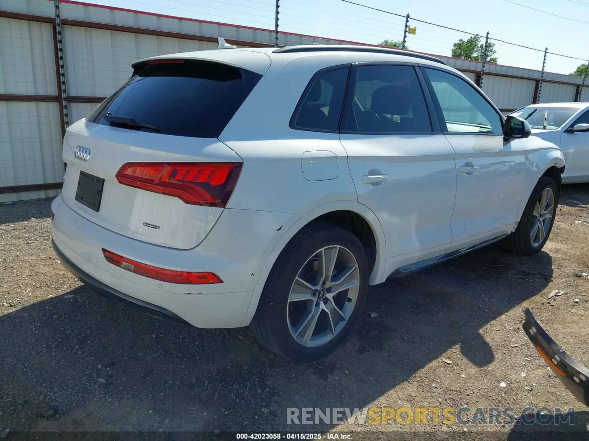 4 Фотография поврежденного автомобиля WA1BNAFY6K2119041 AUDI Q5 2019