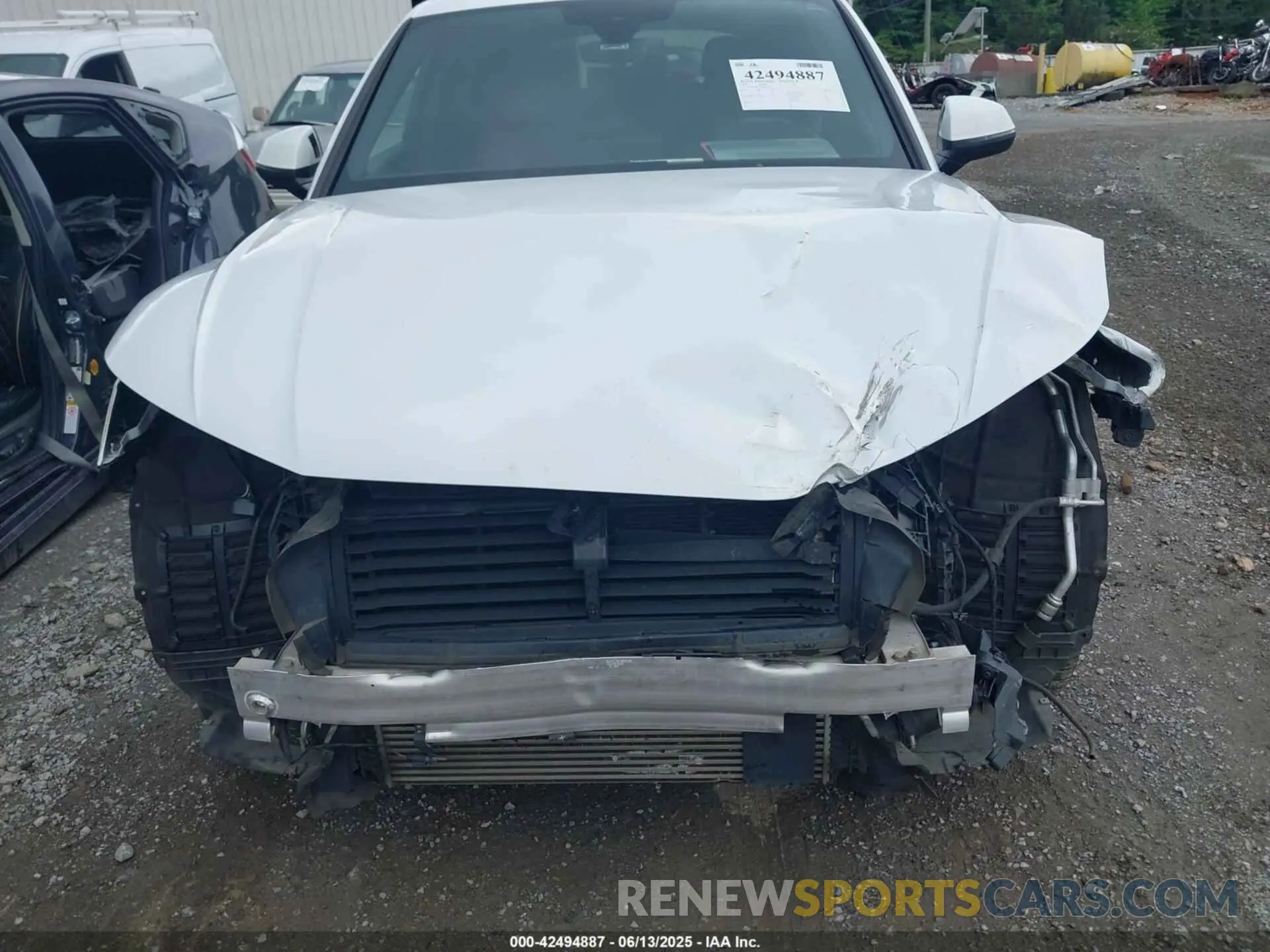 6 Photograph of a damaged car WA1BNAFY7K2020079 AUDI Q5 2019