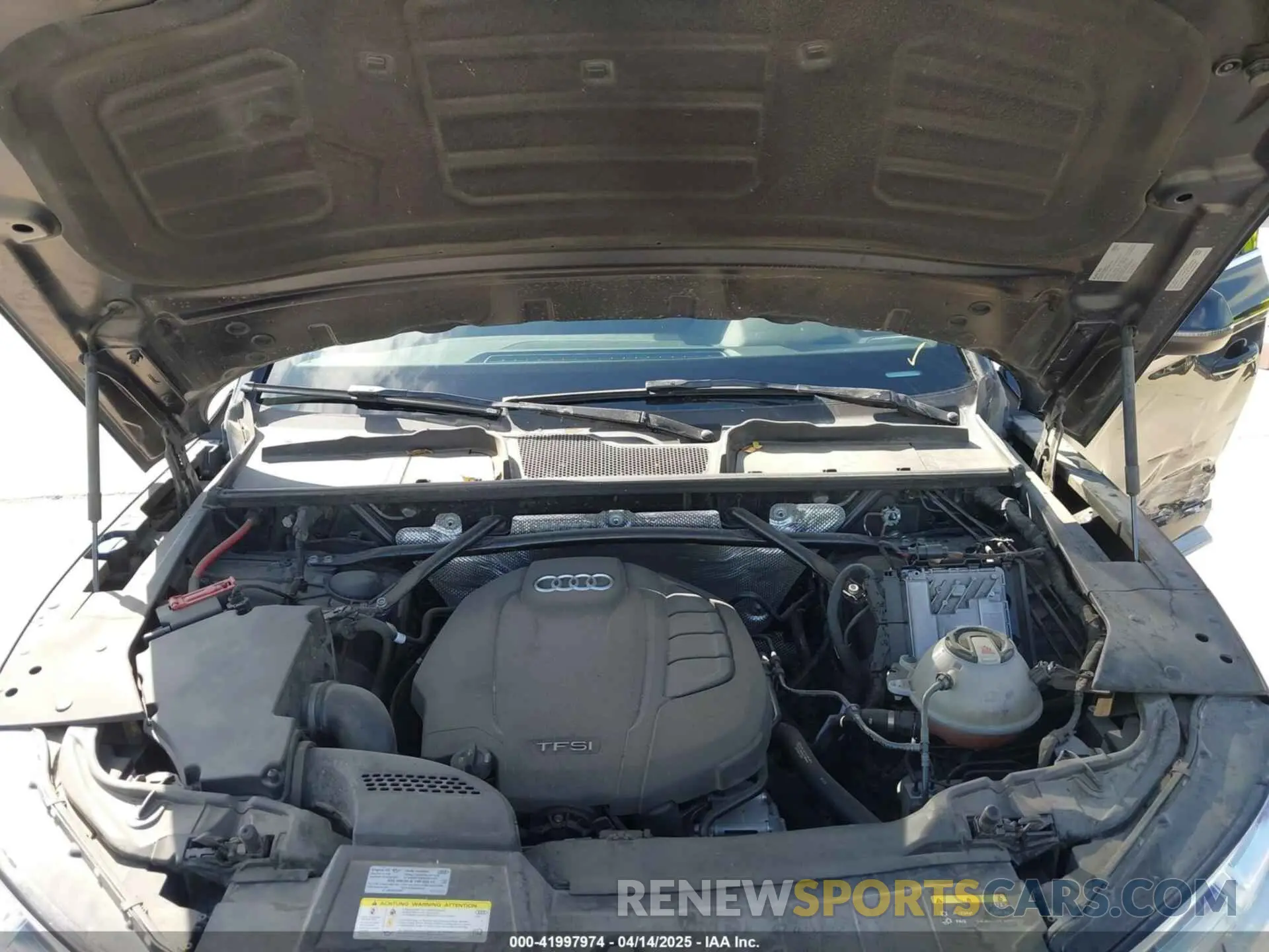 10 Фотография поврежденного автомобиля WA1BNAFY7K2022057 AUDI Q5 2019