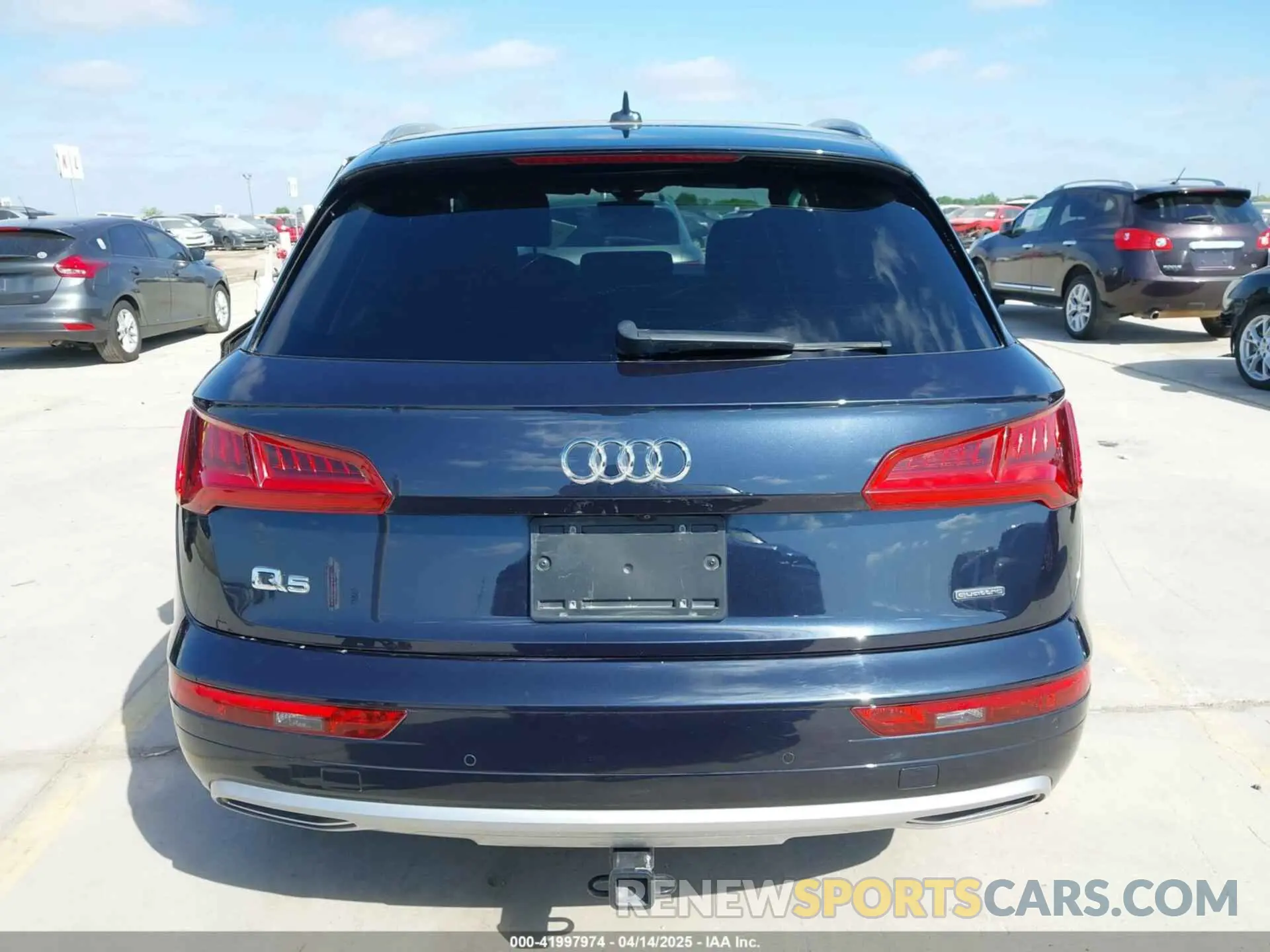 15 Фотография поврежденного автомобиля WA1BNAFY7K2022057 AUDI Q5 2019