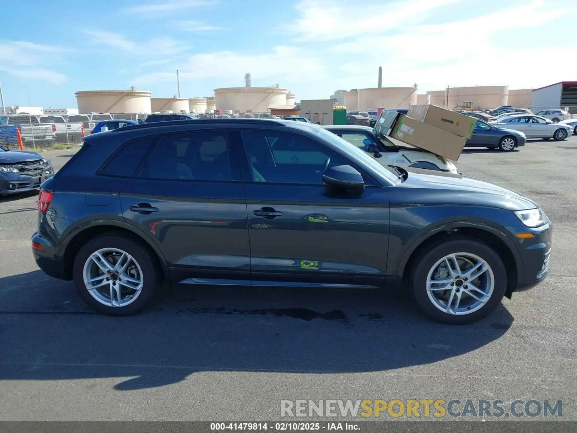 13 Фотография поврежденного автомобиля WA1BNAFY7K2067970 AUDI Q5 2019