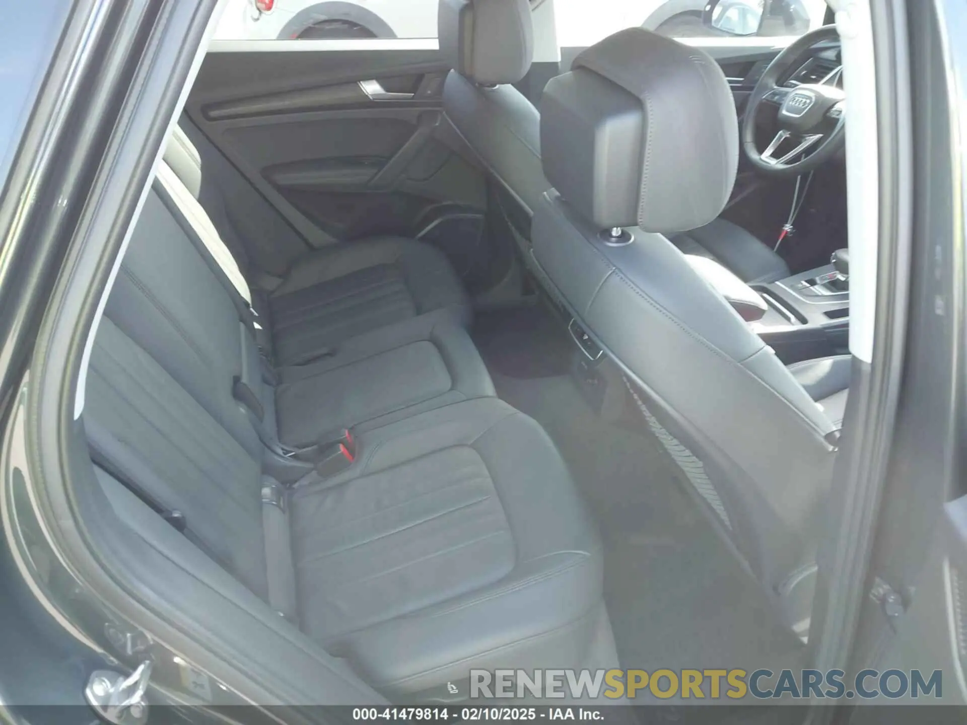 8 Фотография поврежденного автомобиля WA1BNAFY7K2067970 AUDI Q5 2019