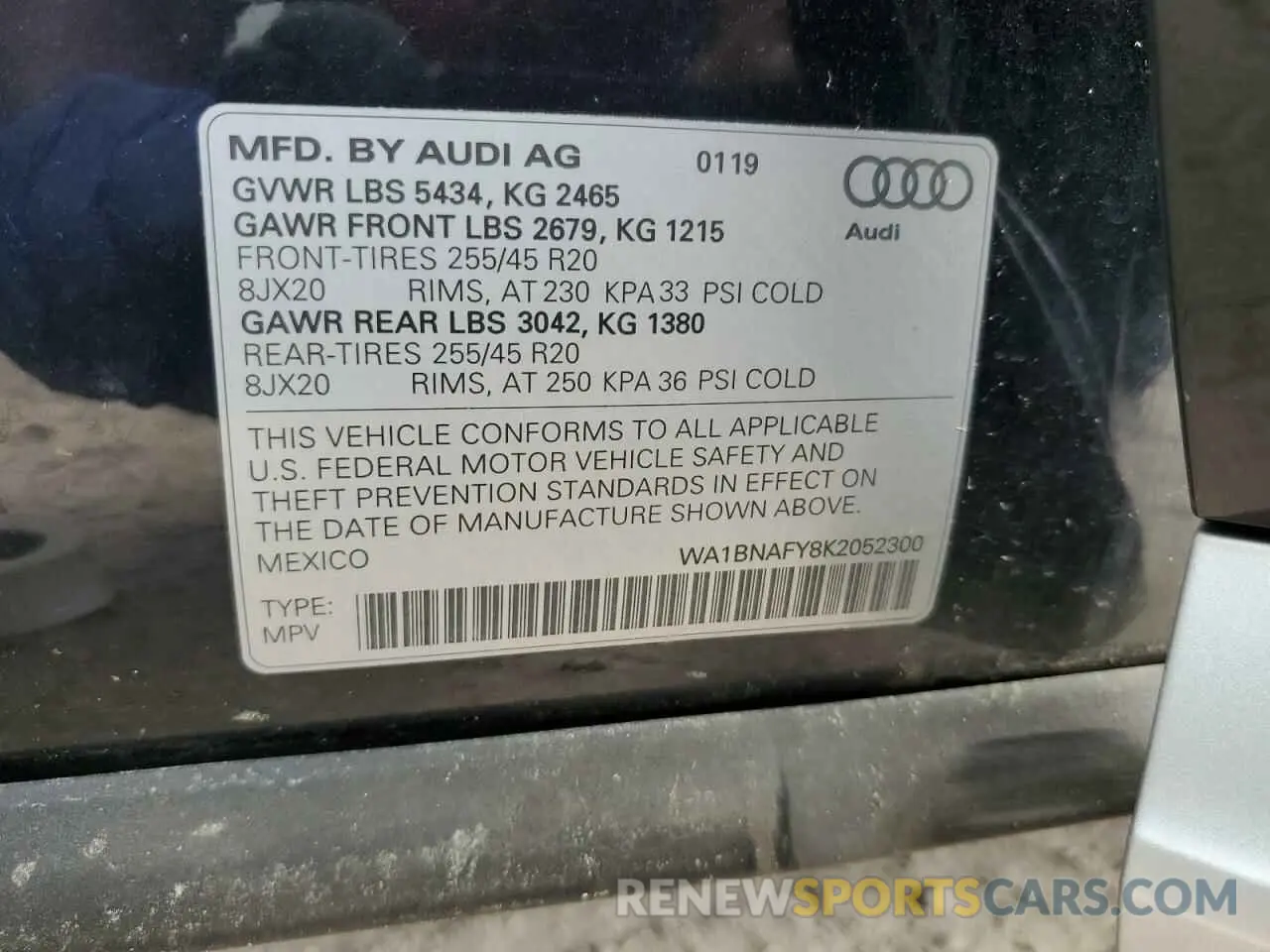 14 Photograph of a damaged car WA1BNAFY8K2052300 AUDI Q5 2019